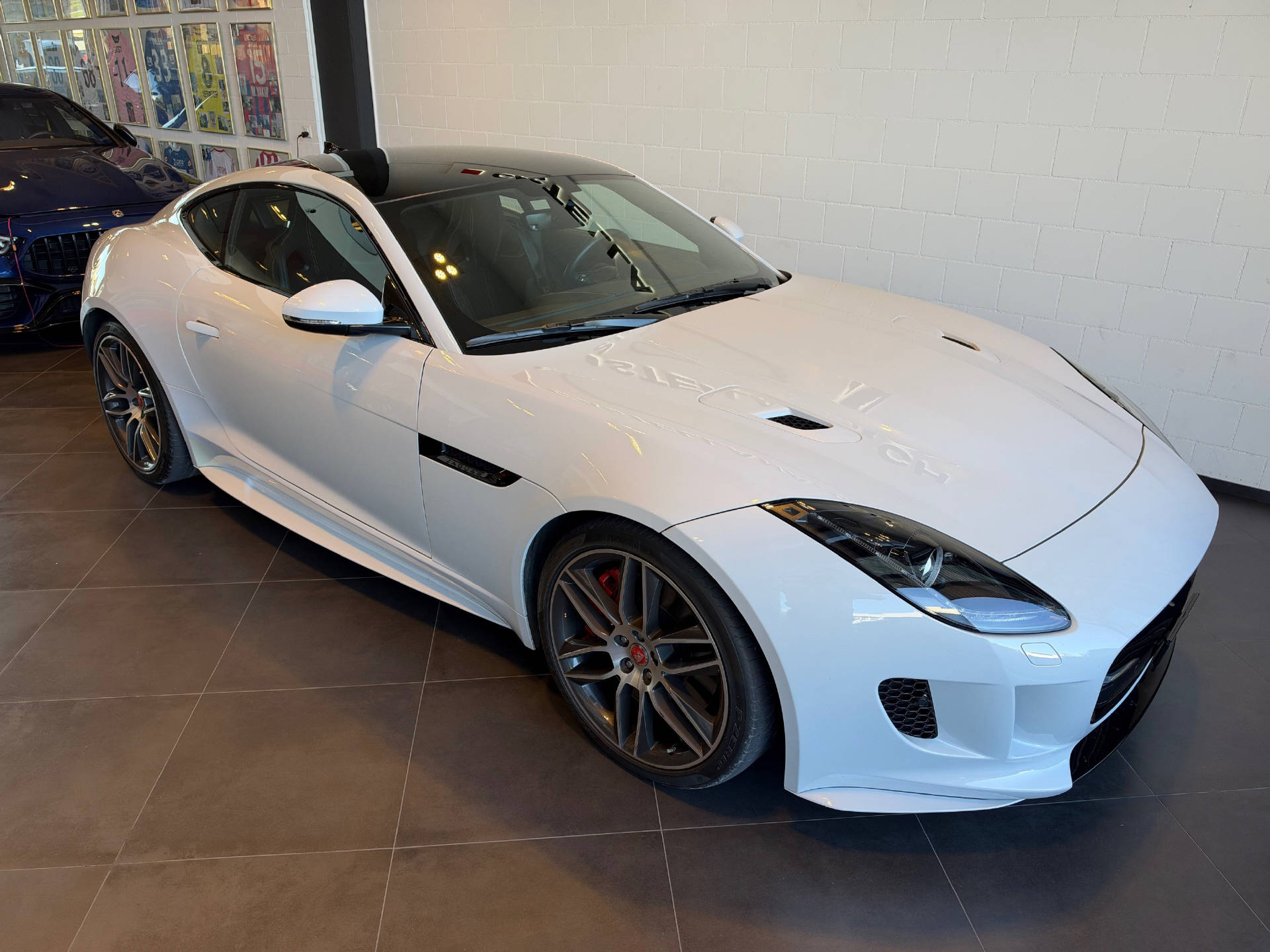 JAGUAR F-Type Coupé 5.0 V8 R AWD-showroom-element-1