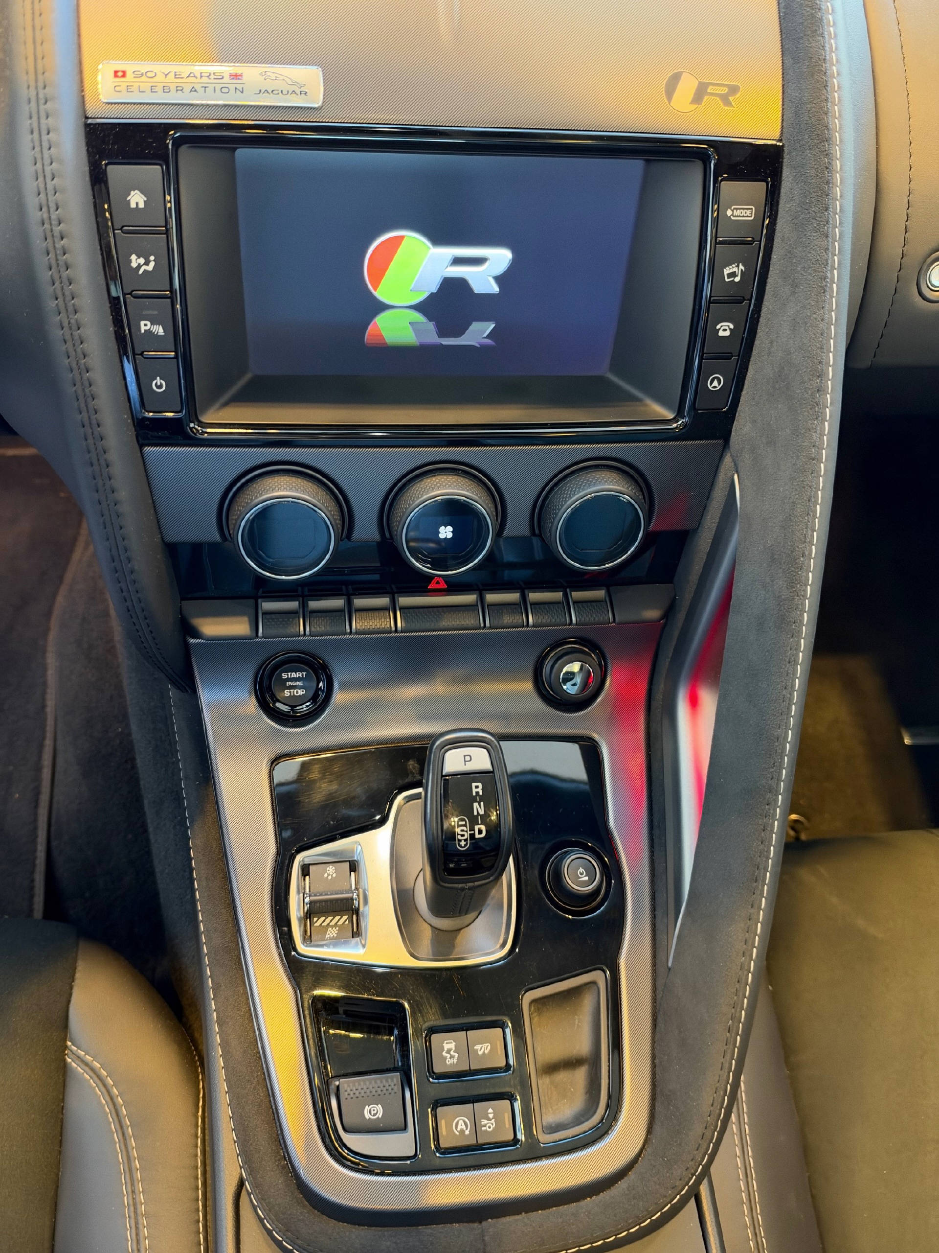 JAGUAR F-Type Coupé 5.0 V8 R AWD-image-12