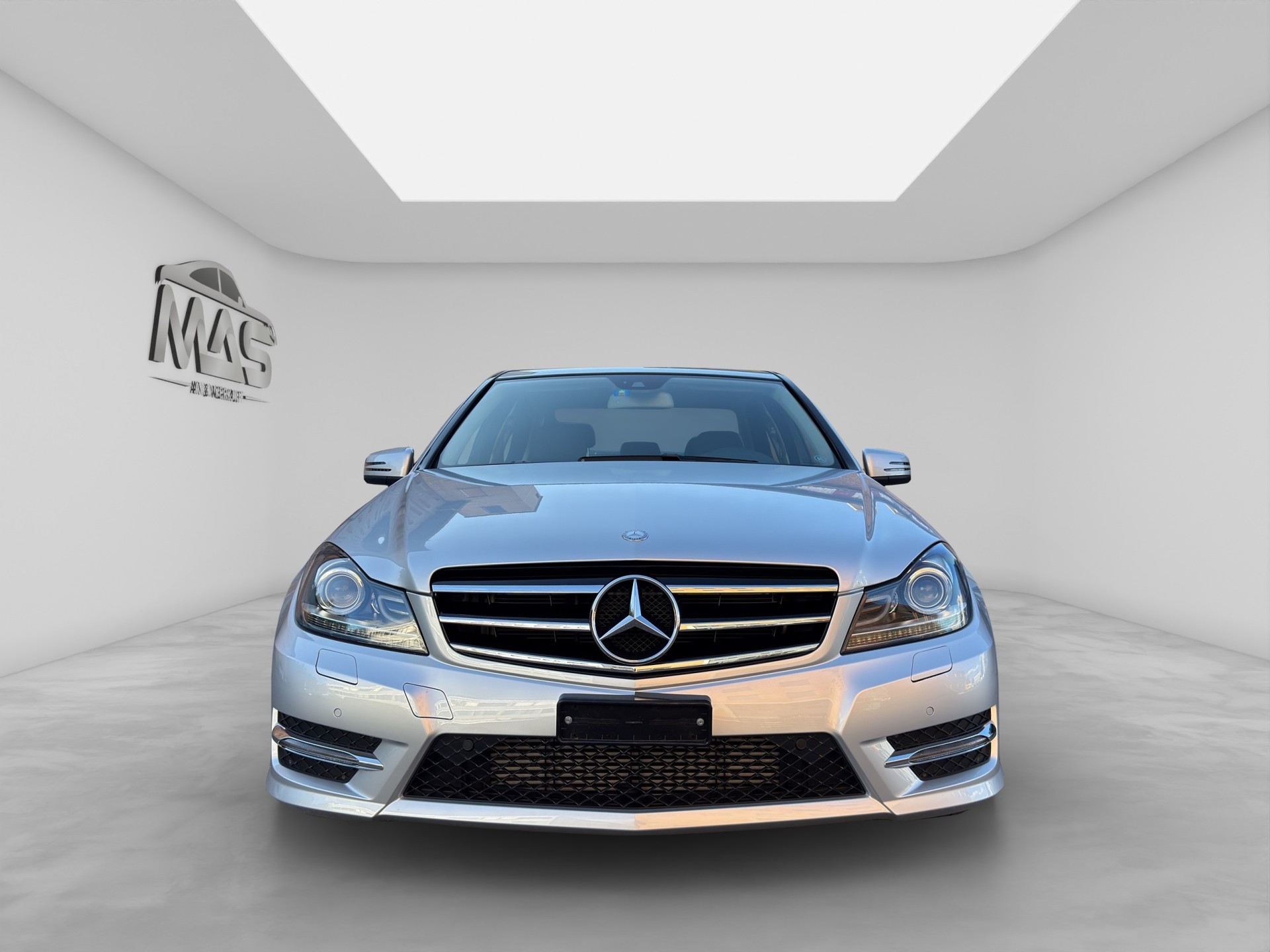 MERCEDES-BENZ C 180 7G-Tronic-showroom-element-1