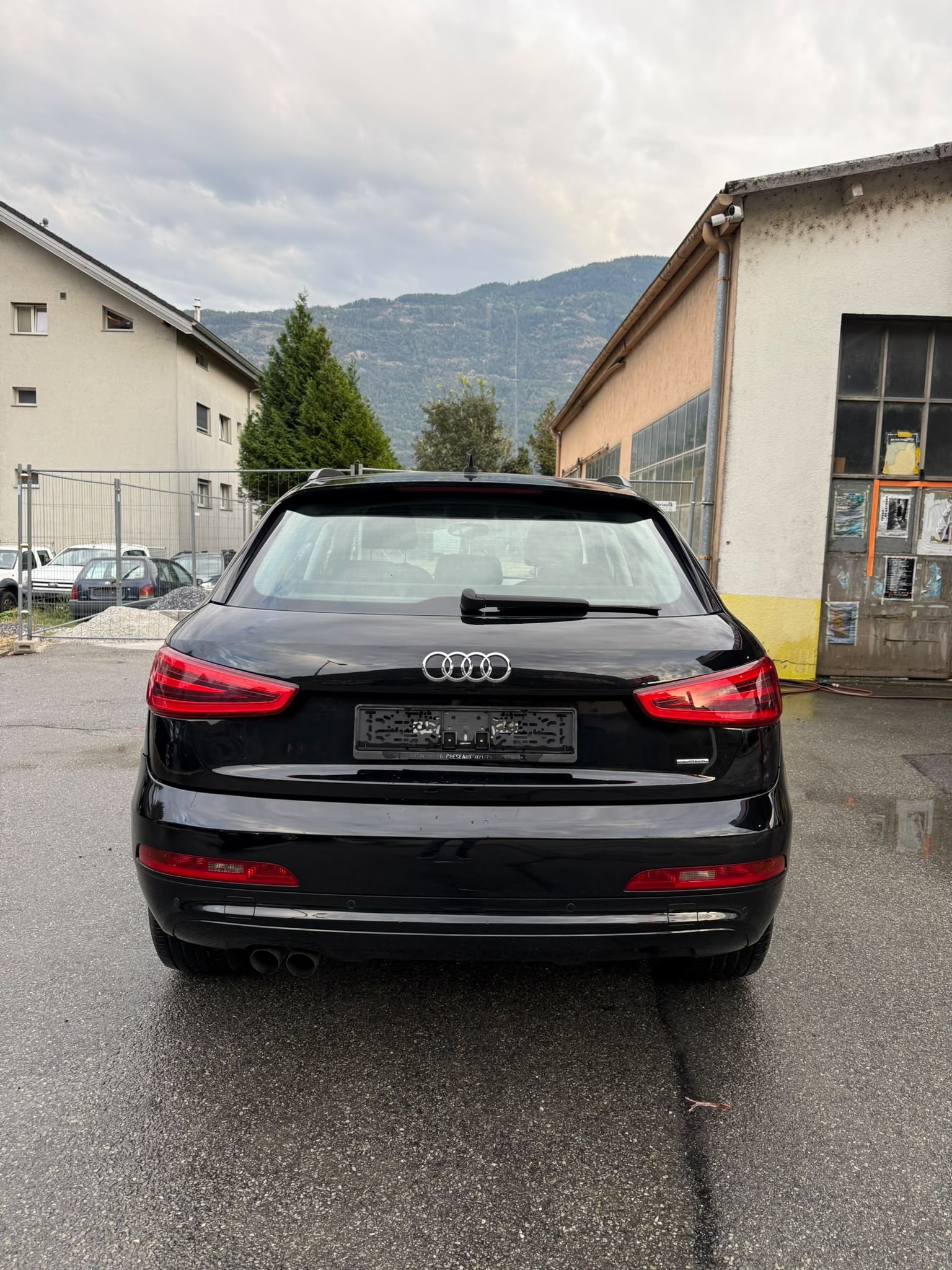 AUDI Q3 2.0 TDI Start quattro S-tronic-image-8