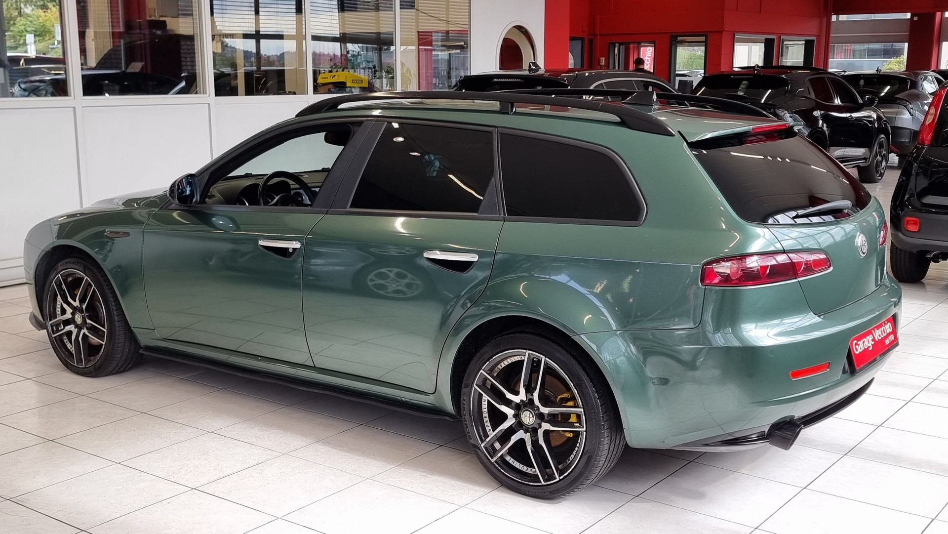 ALFA ROMEO 159 Sportwagon 1.9 JTD Distinctive-showroom-element-3