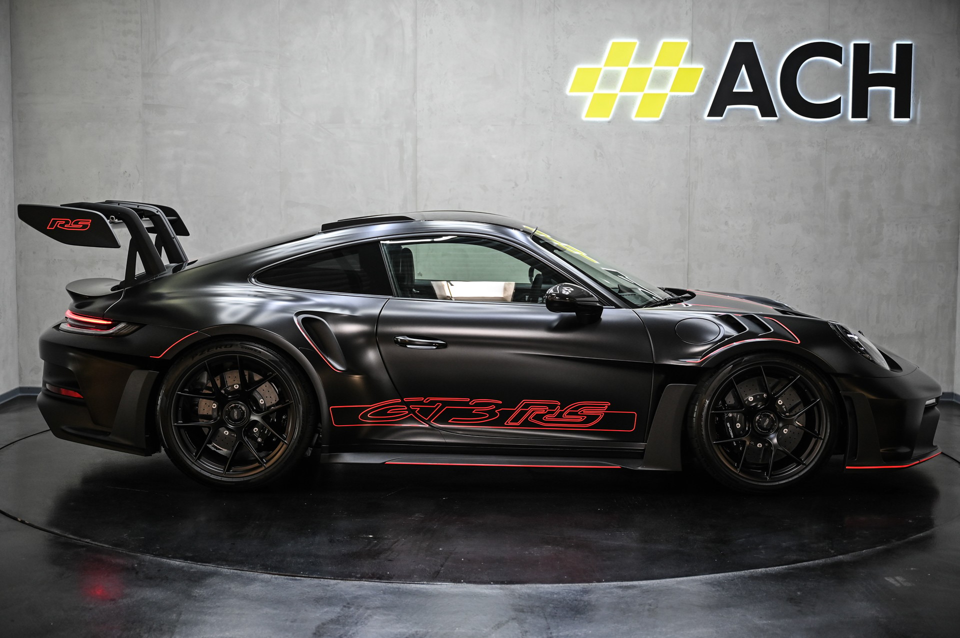 PORSCHE 911 GT3 RS PDK mit Weissach Paket-image-14