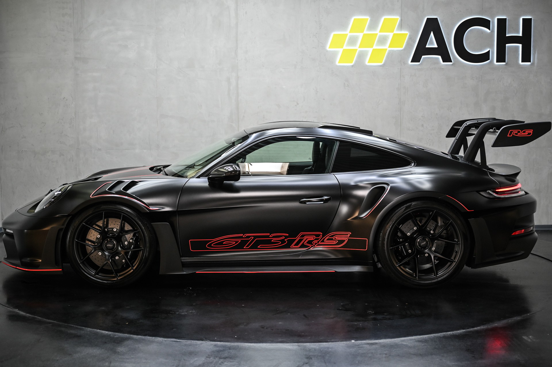 PORSCHE 911 GT3 RS PDK mit Weissach Paket-image-7
