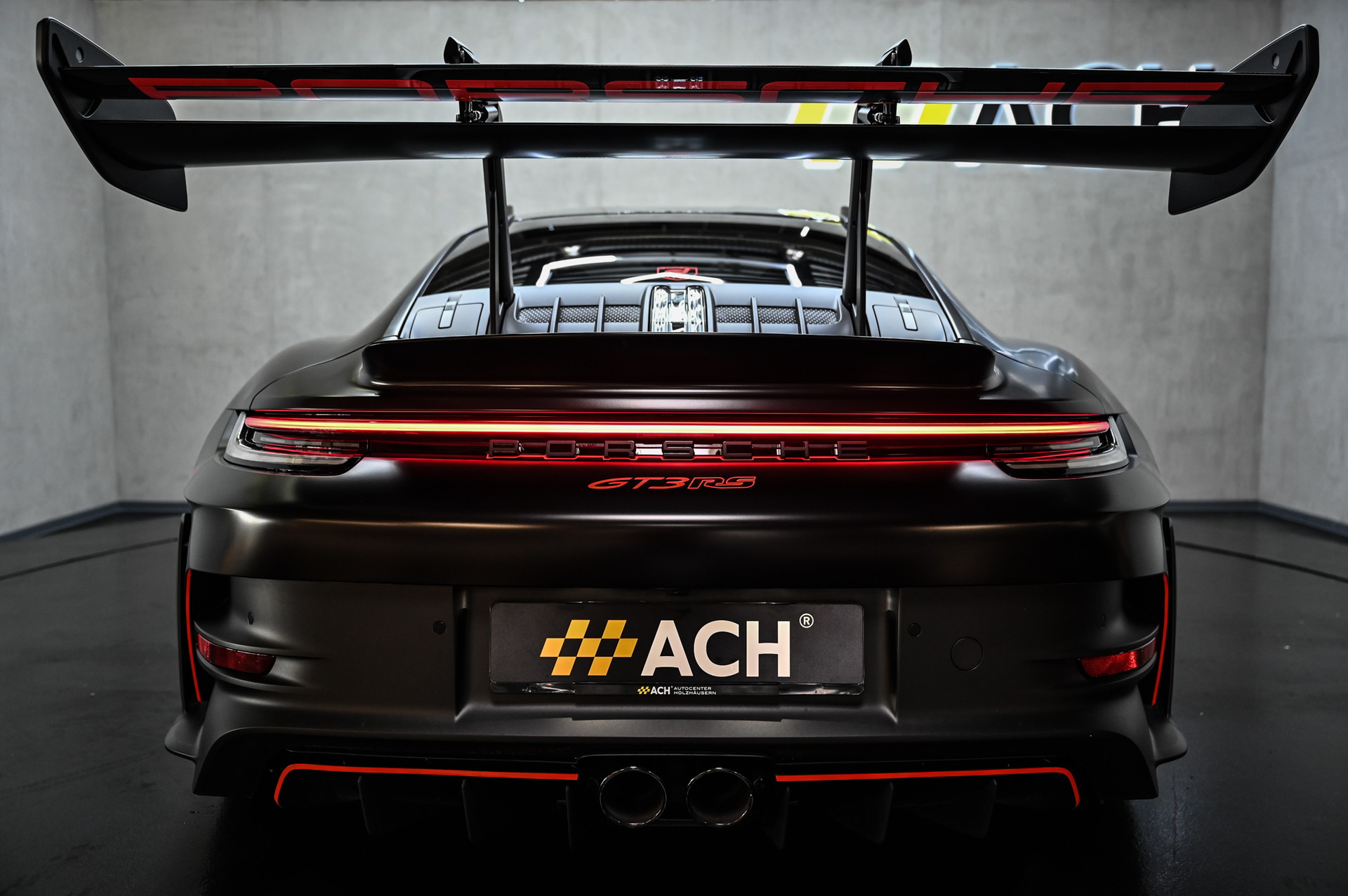 PORSCHE 911 GT3 RS PDK mit Weissach Paket-image-12