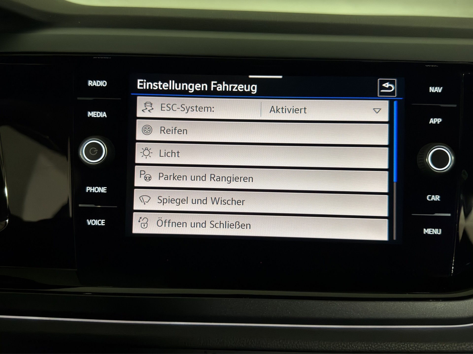 VW Polo 1.0 TSI R-Line DSG-image-20
