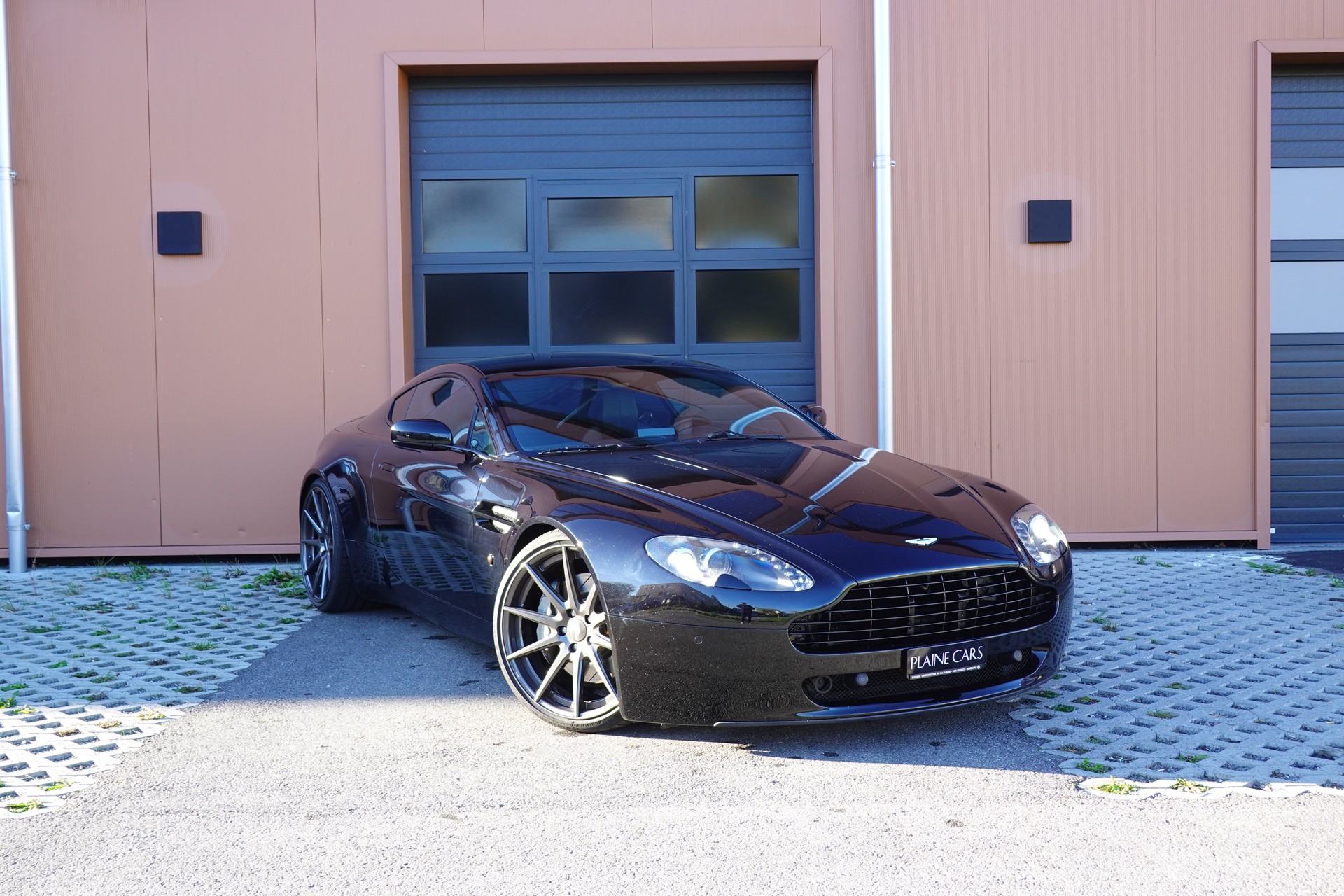 ASTON MARTIN V8 Vantage 4.7 Sportshift "* CH Véhicule * GPS * Sièges Electriques/Chauffants * Phares xénon * Tempomat *"
