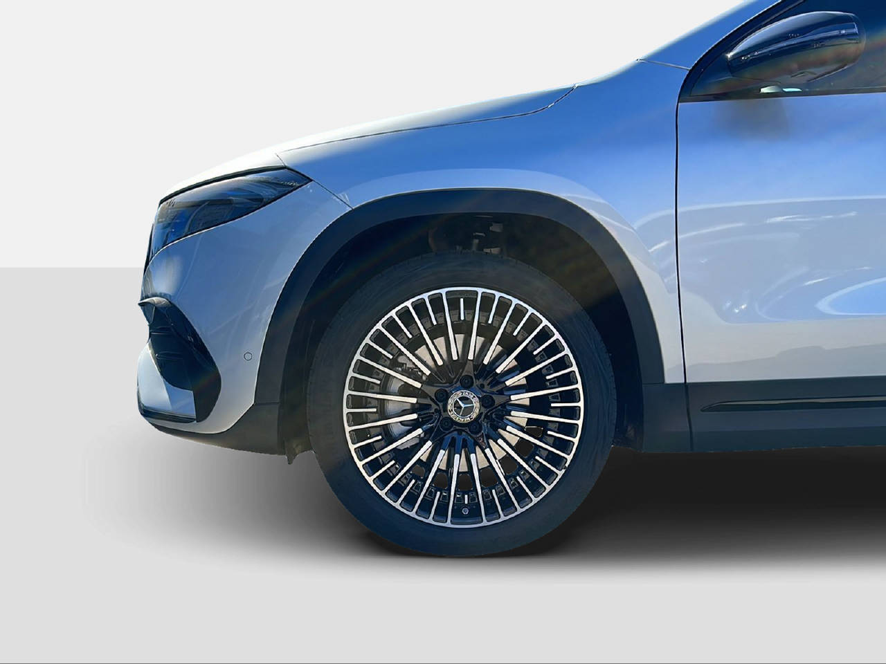 MERCEDES-BENZ EQA 300 AMG Line 4m-image-7