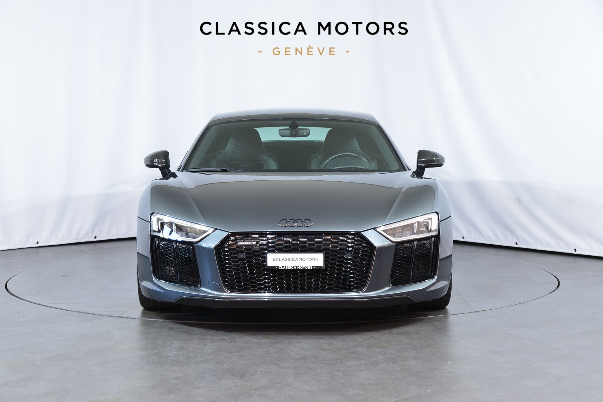 AUDI R8 Coupé 5.2 plus S-Tronic-image-8