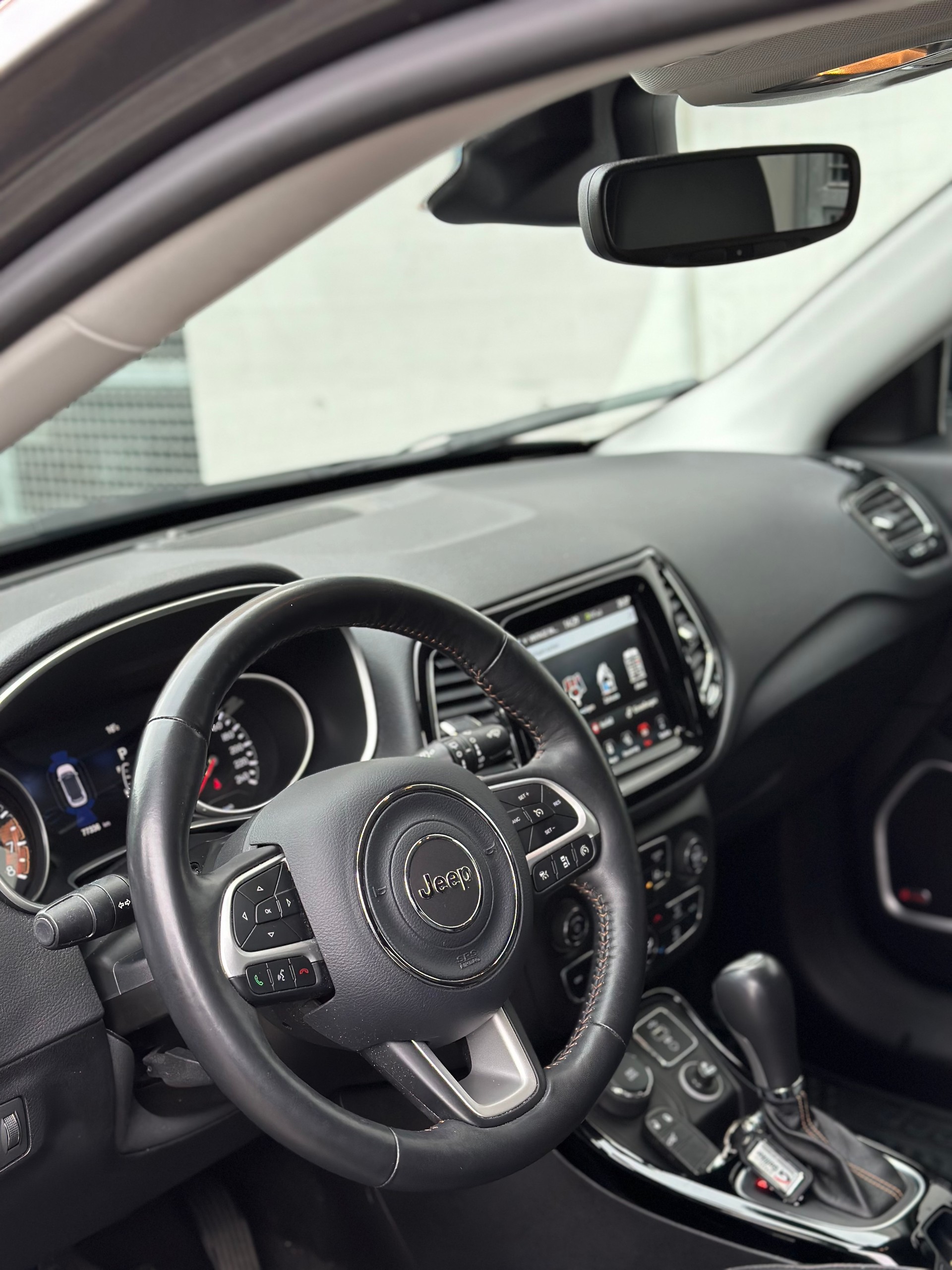 JEEP Compass 1.4 Turbo Limited AWD 9ATX-image-8