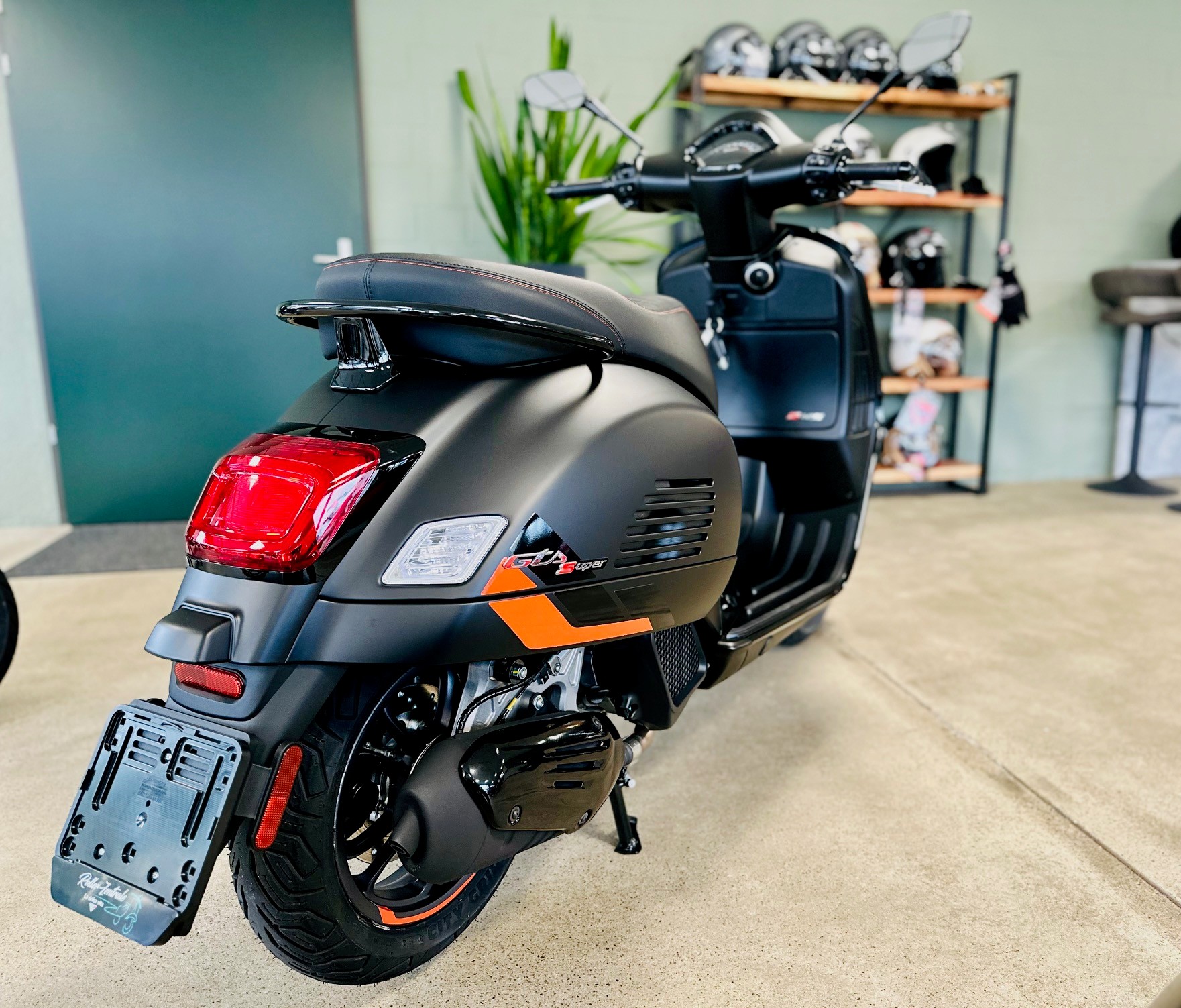 PIAGGIO Vespa GTS 125 Super Sport RST Euro 5+-image-2
