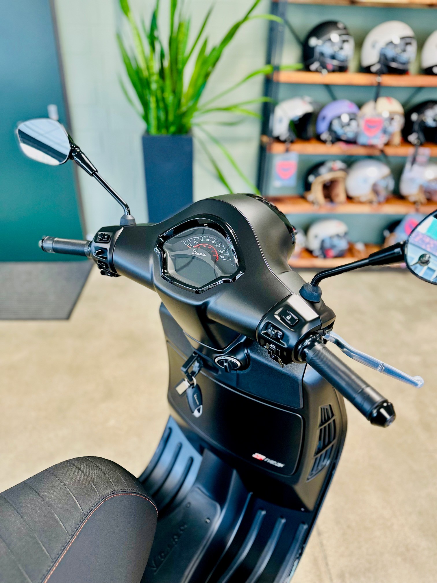 PIAGGIO Vespa GTS 125 Super Sport RST Euro 5+-image-7