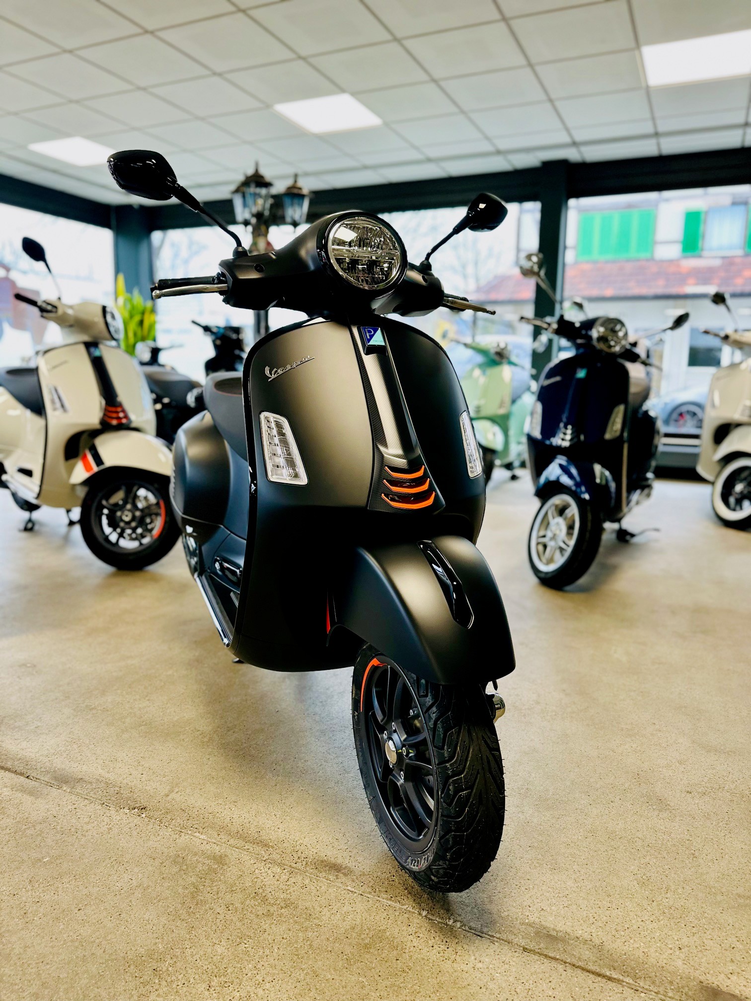 PIAGGIO Vespa GTS 125 Super Sport RST Euro 5+-image-0