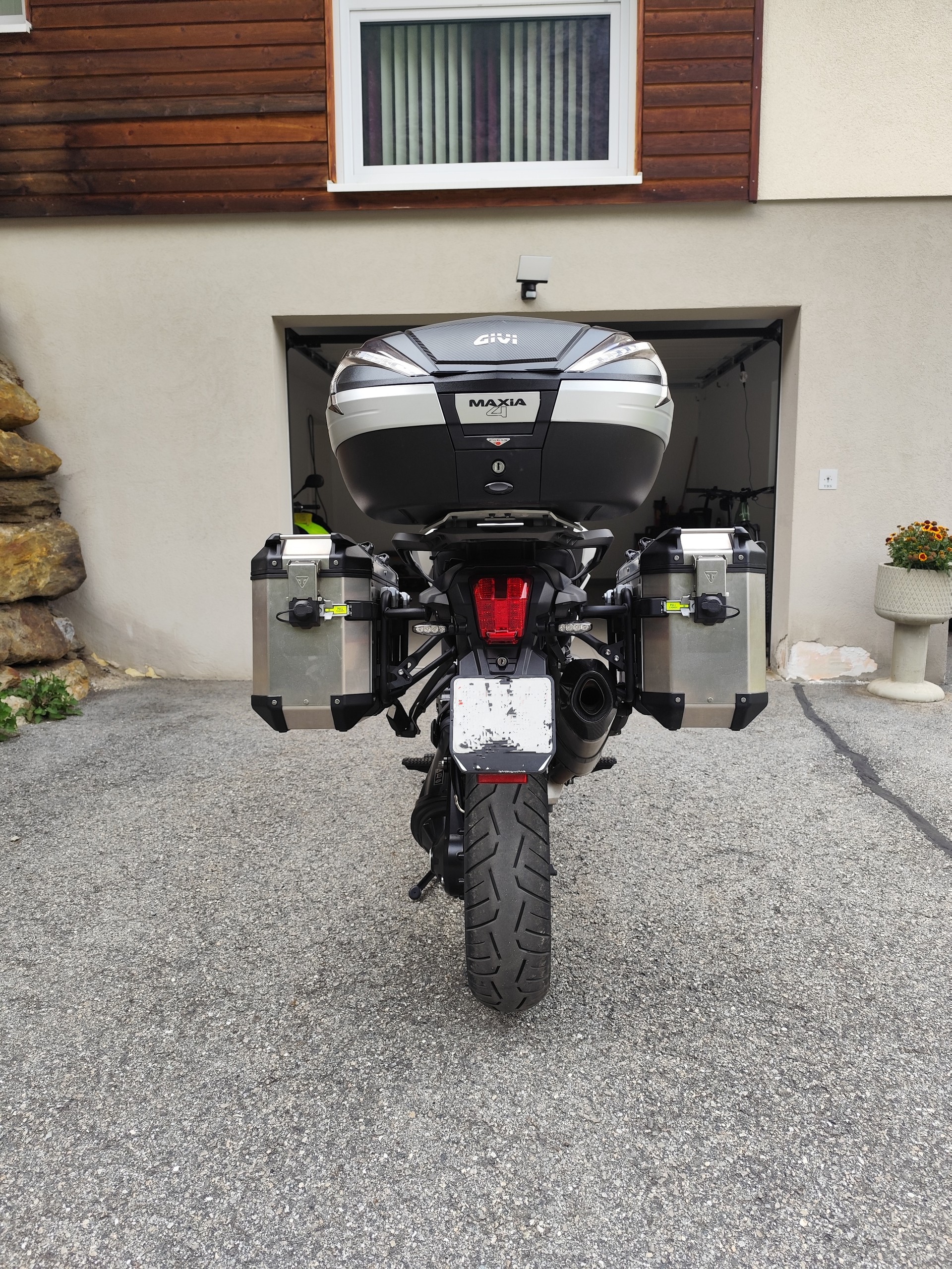 TRIUMPH Tiger 1200 XRt ABS-image-1