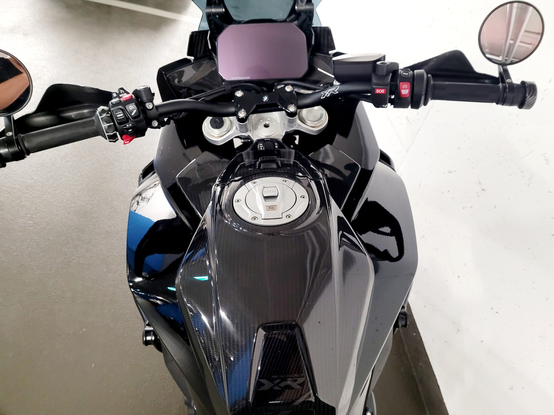 BMW S 1000 XR ABS-image-4
