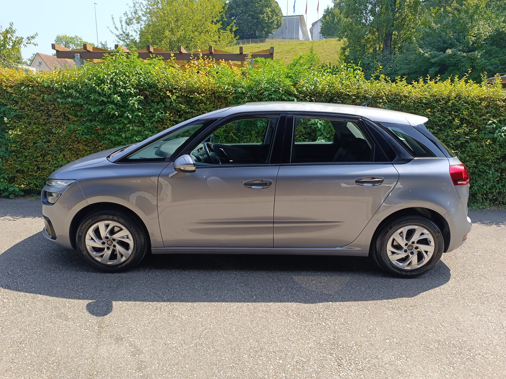 CITROEN C4 Picasso 1.2 Pure Tech Live-image-2