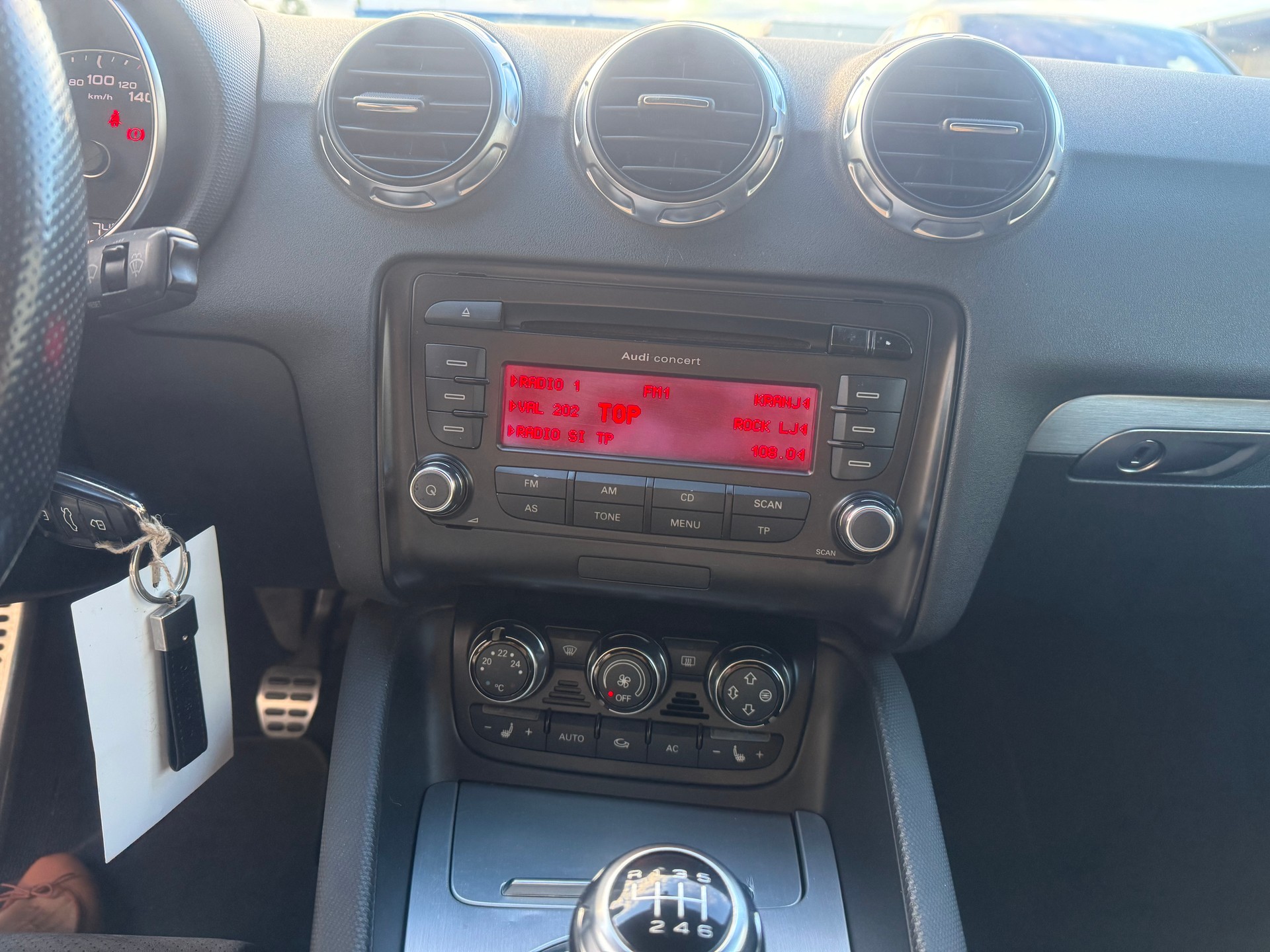 AUDI TT Roadster 2.0 TFSI-image-10