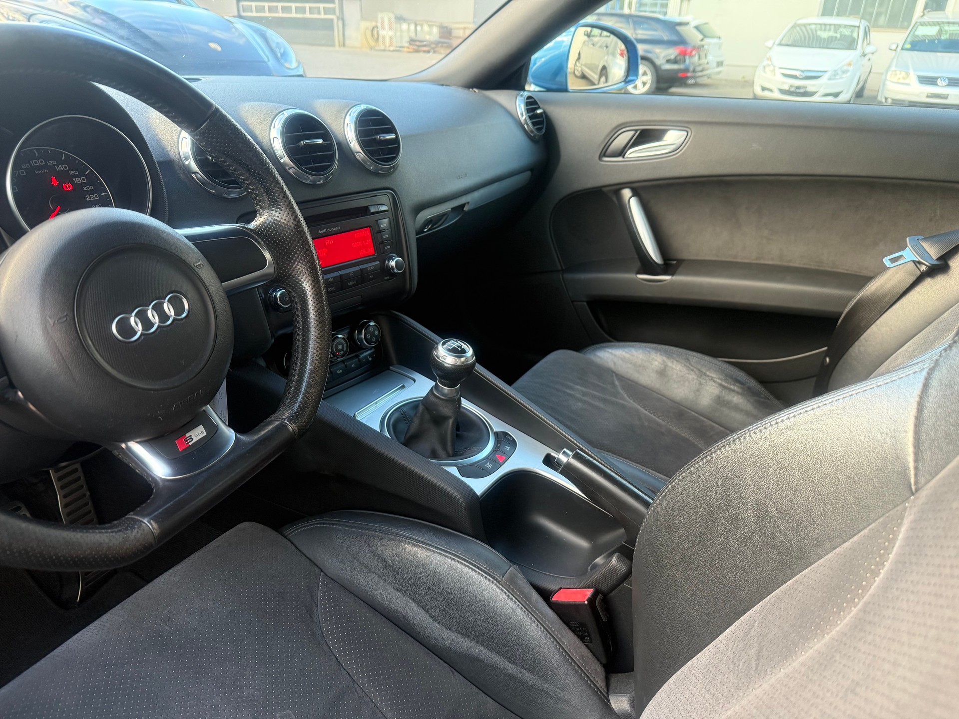 AUDI TT Roadster 2.0 TFSI-image-5