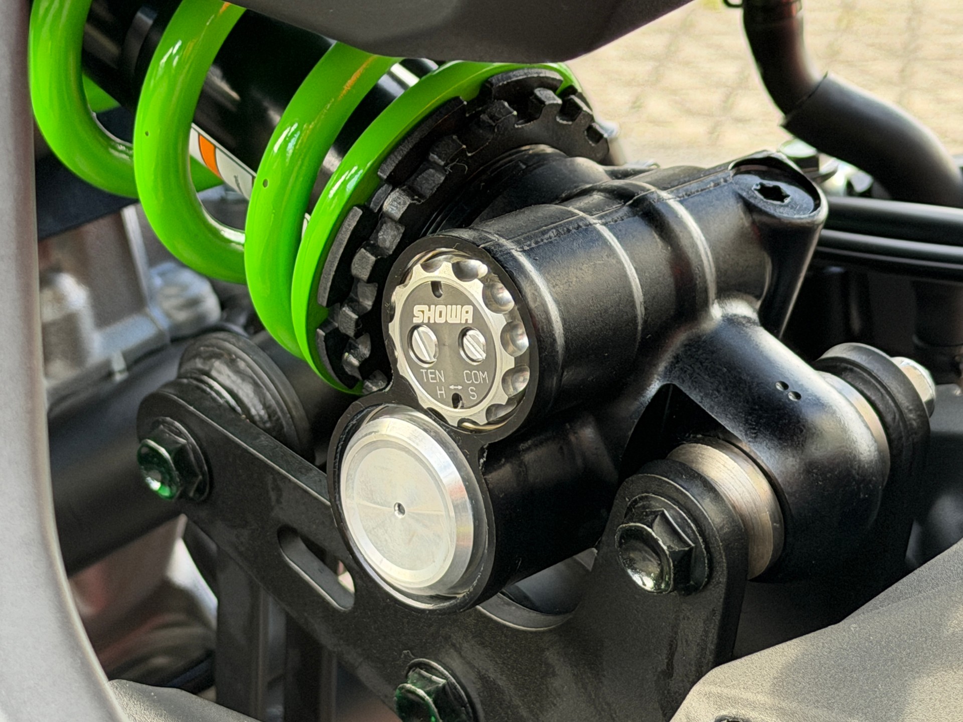 KAWASAKI Ninja ZX-4RR-image-5