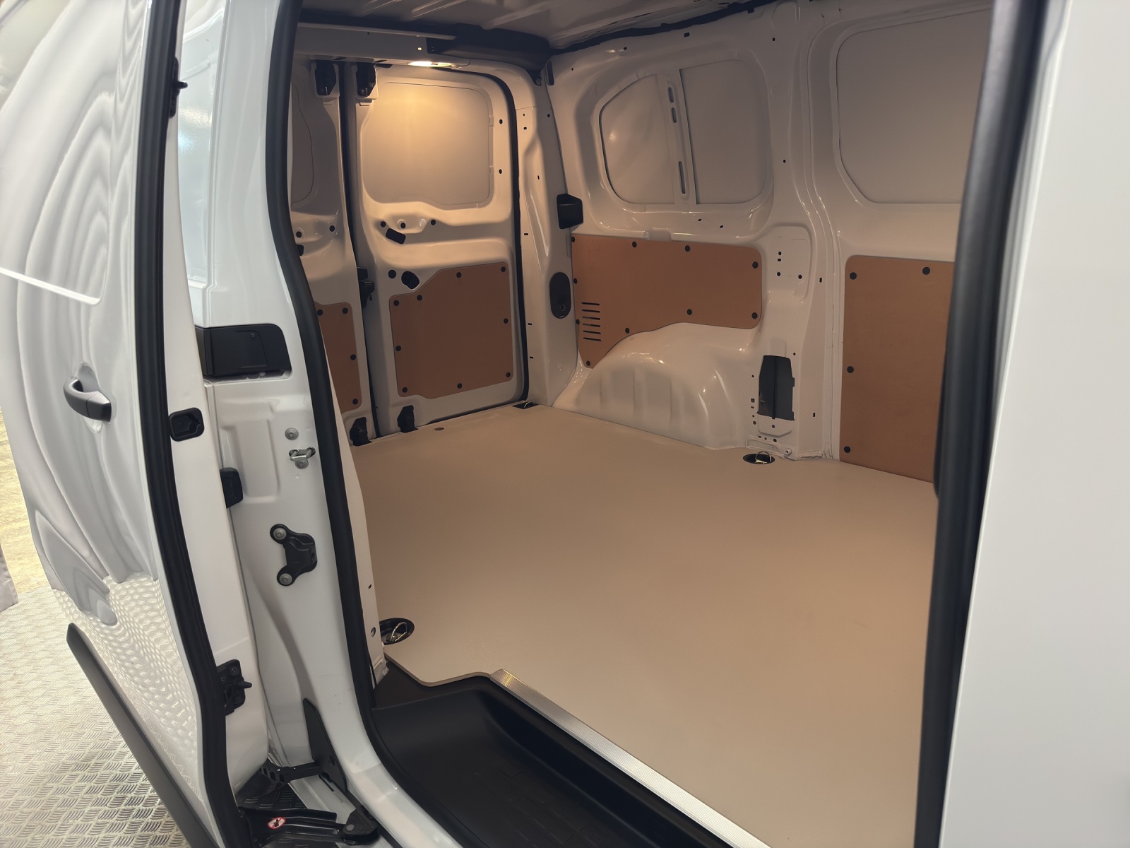 FIAT E-Scudo Kaw. L2 75 kWh-image-11