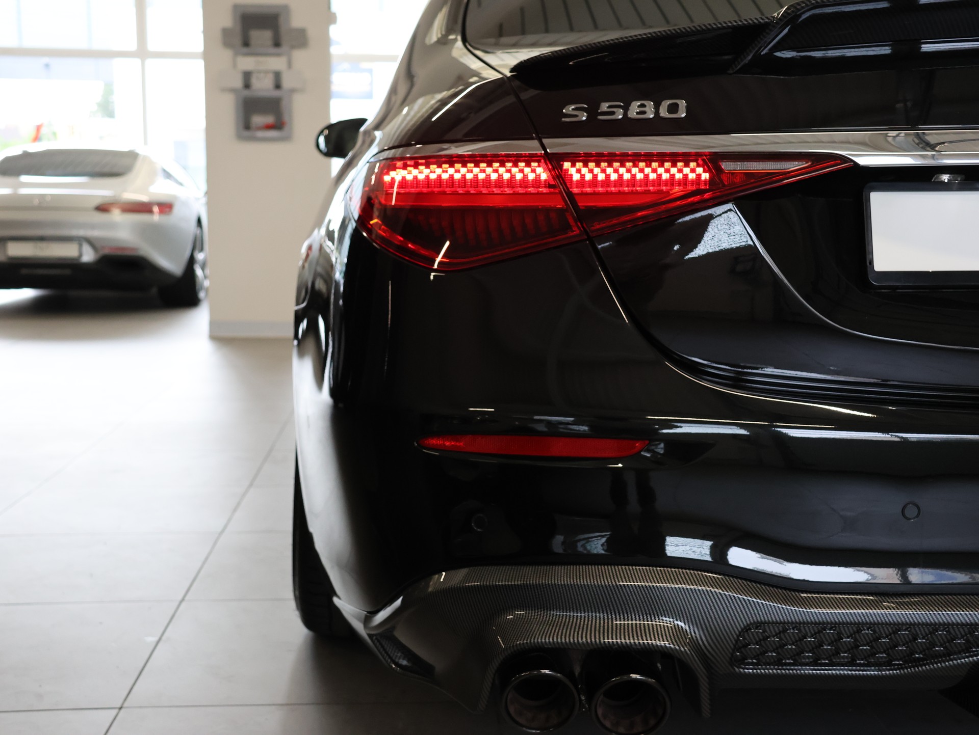 MERCEDES-BENZ S 580 L 4Matic AMG Line 9G-Tronic *Junge Sterne Garantie* *Brabus Optik* *22 Zoll* *Hinterachslenkung*-image-11