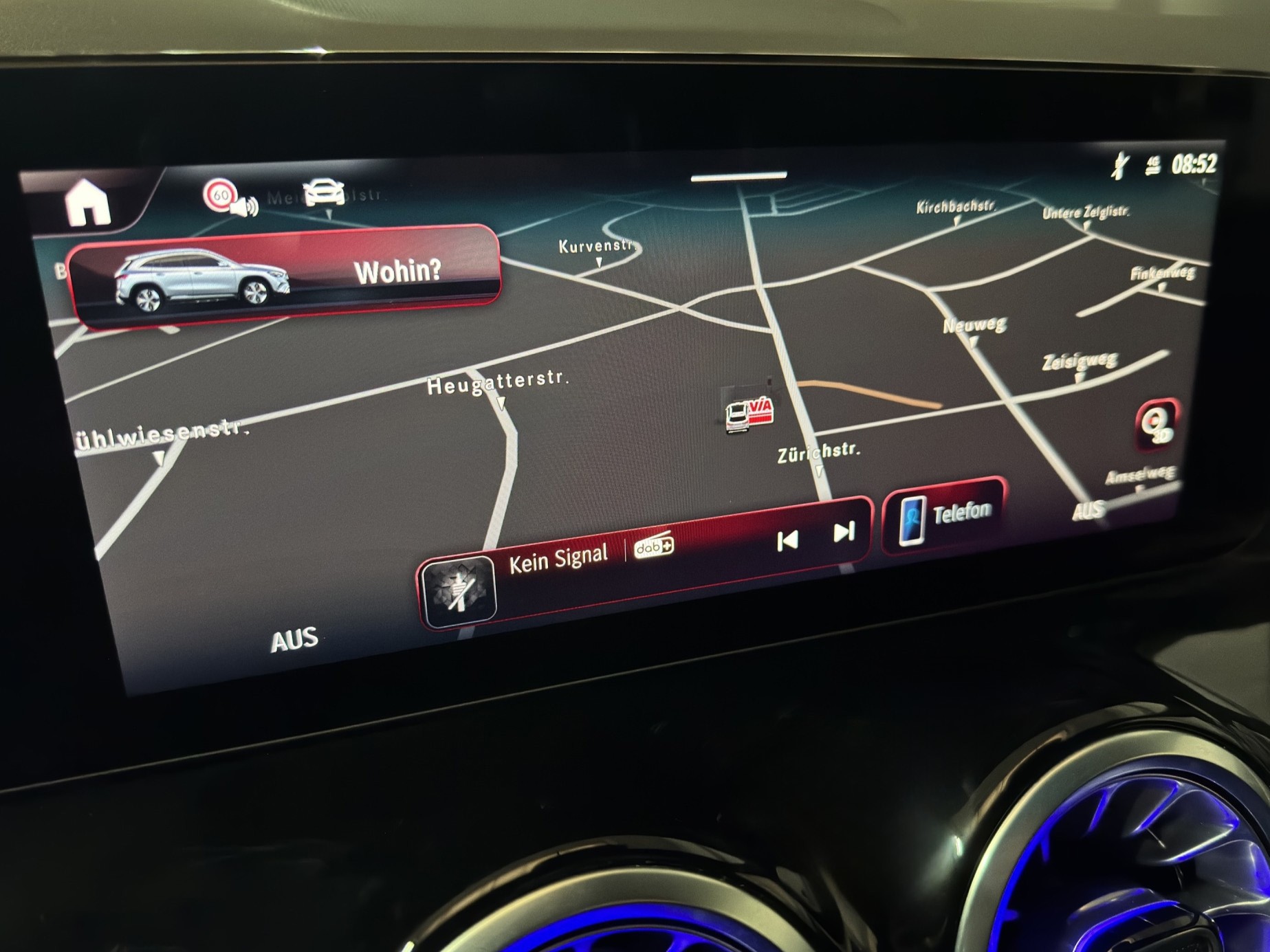 MERCEDES-BENZ GLA 200 AMG Line "AHK-Distronic"-image-15