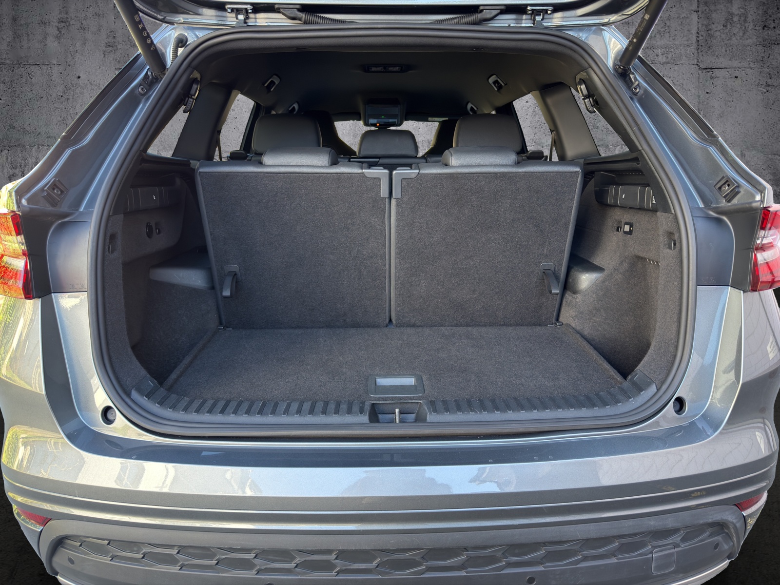 SKODA Kodiaq 2.0 TDI Sportline 4x4 *CH-Fahrzeug*-image-10