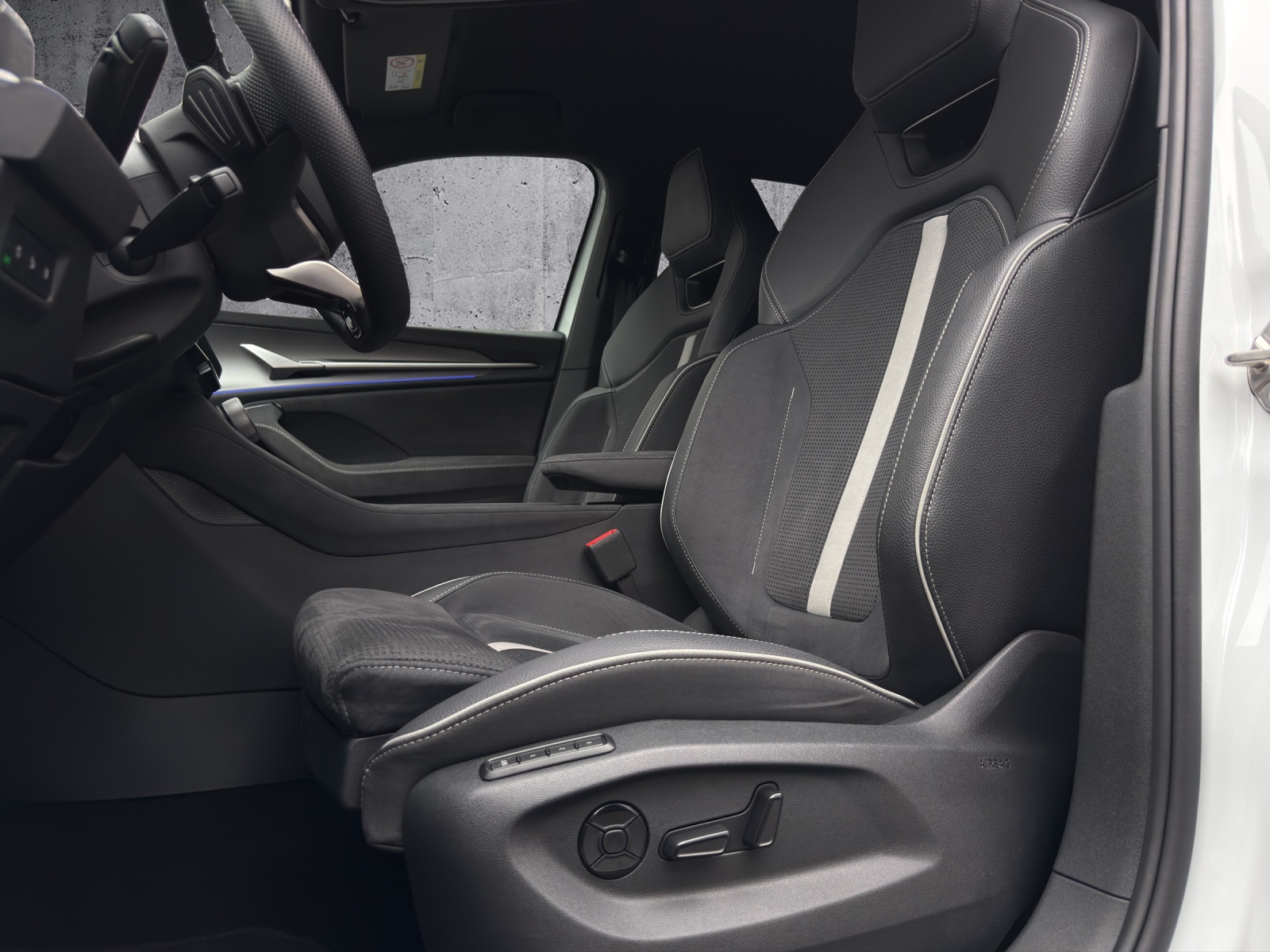 SKODA Kodiaq 2.0 TDI Sportline 4x4 *CH-Fahrzeug*-image-5