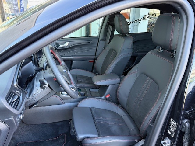 FORD Kuga 2.5 PHEV ST-Line X FWD-image-10