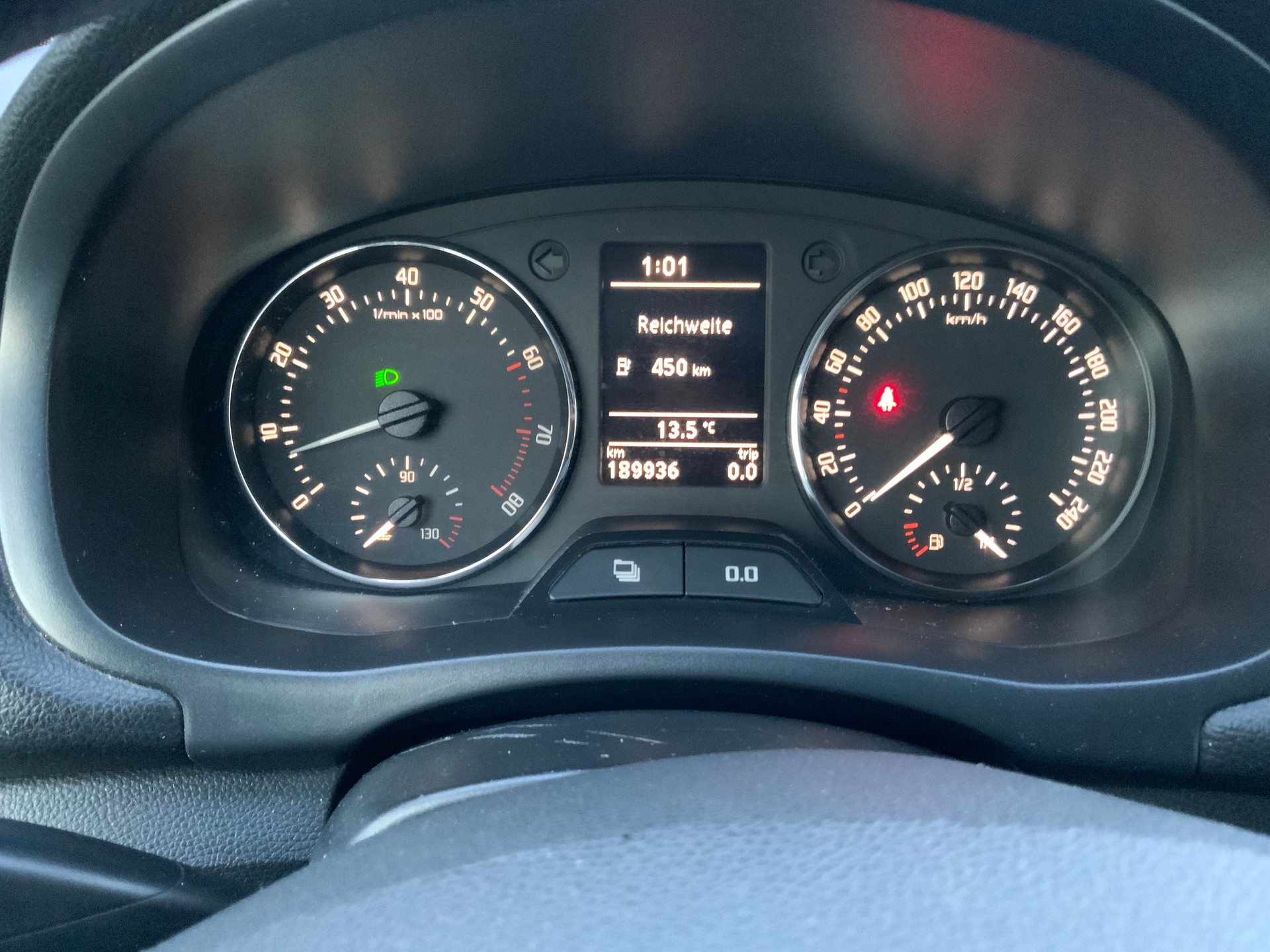 SKODA Fabia 1.2 TSI Elegance-image-8