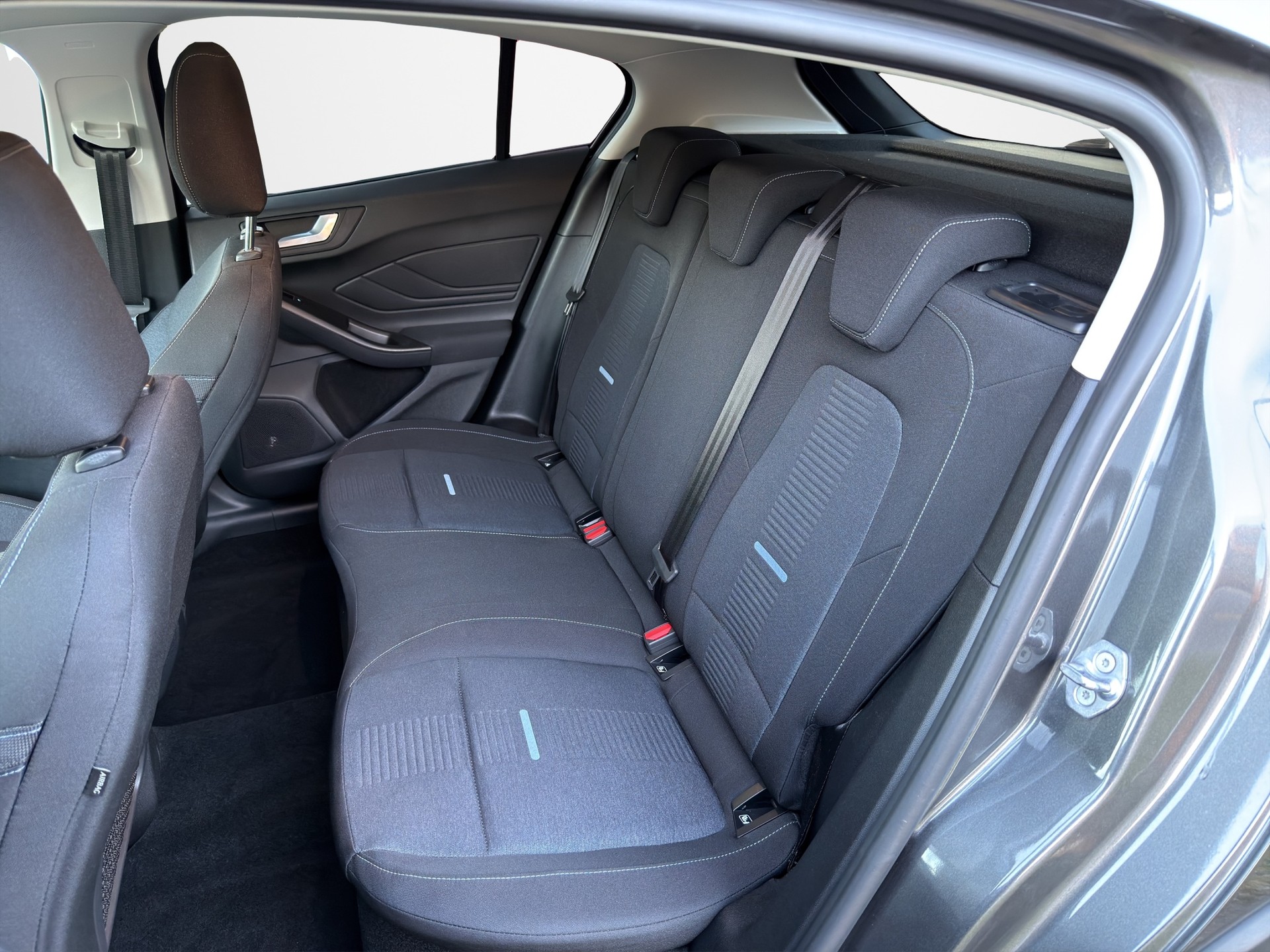 FORD Focus 1.0 MHEV Active Automatic-image-9