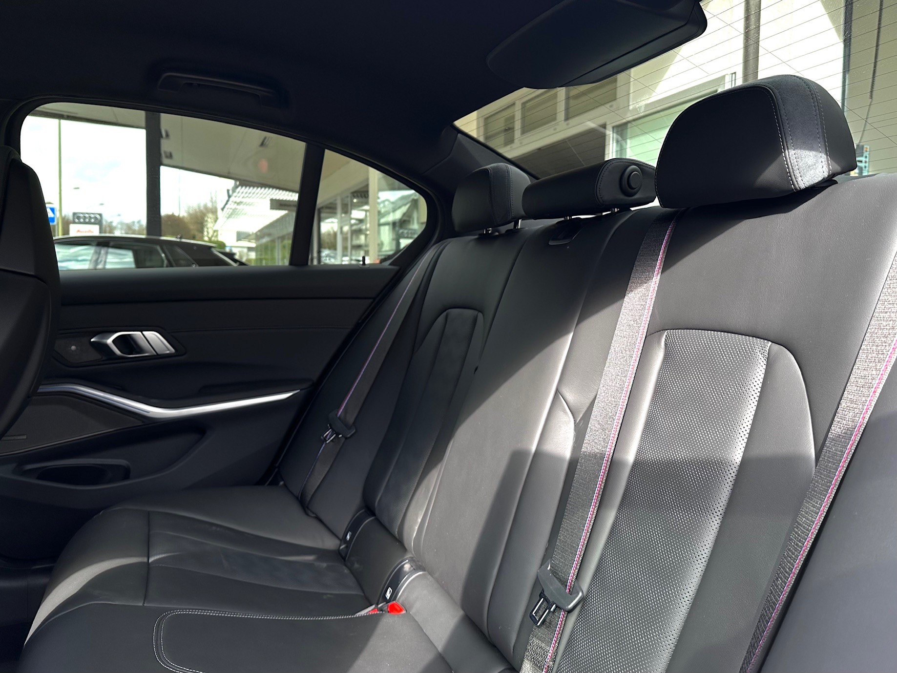 BMW M3 Competition M xDrive-image-9