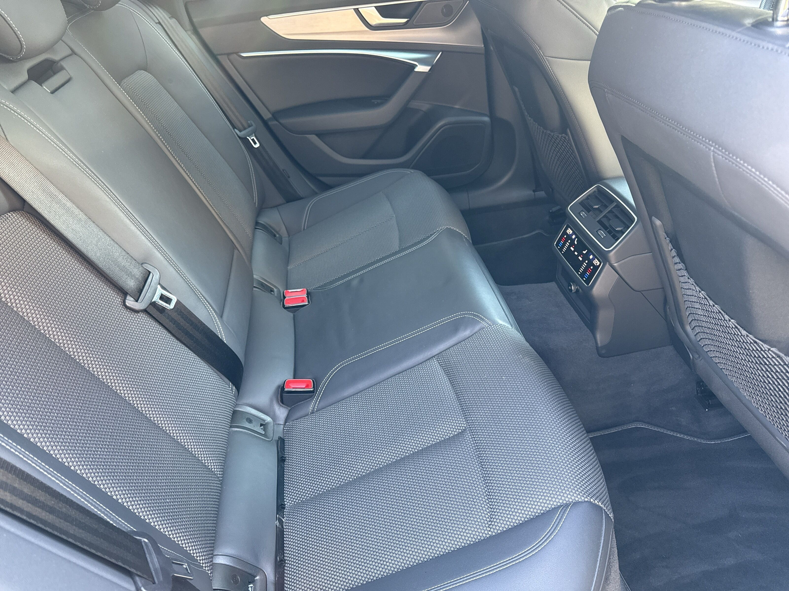 AUDI A6 Avant 45 Sport Att qu-image-14