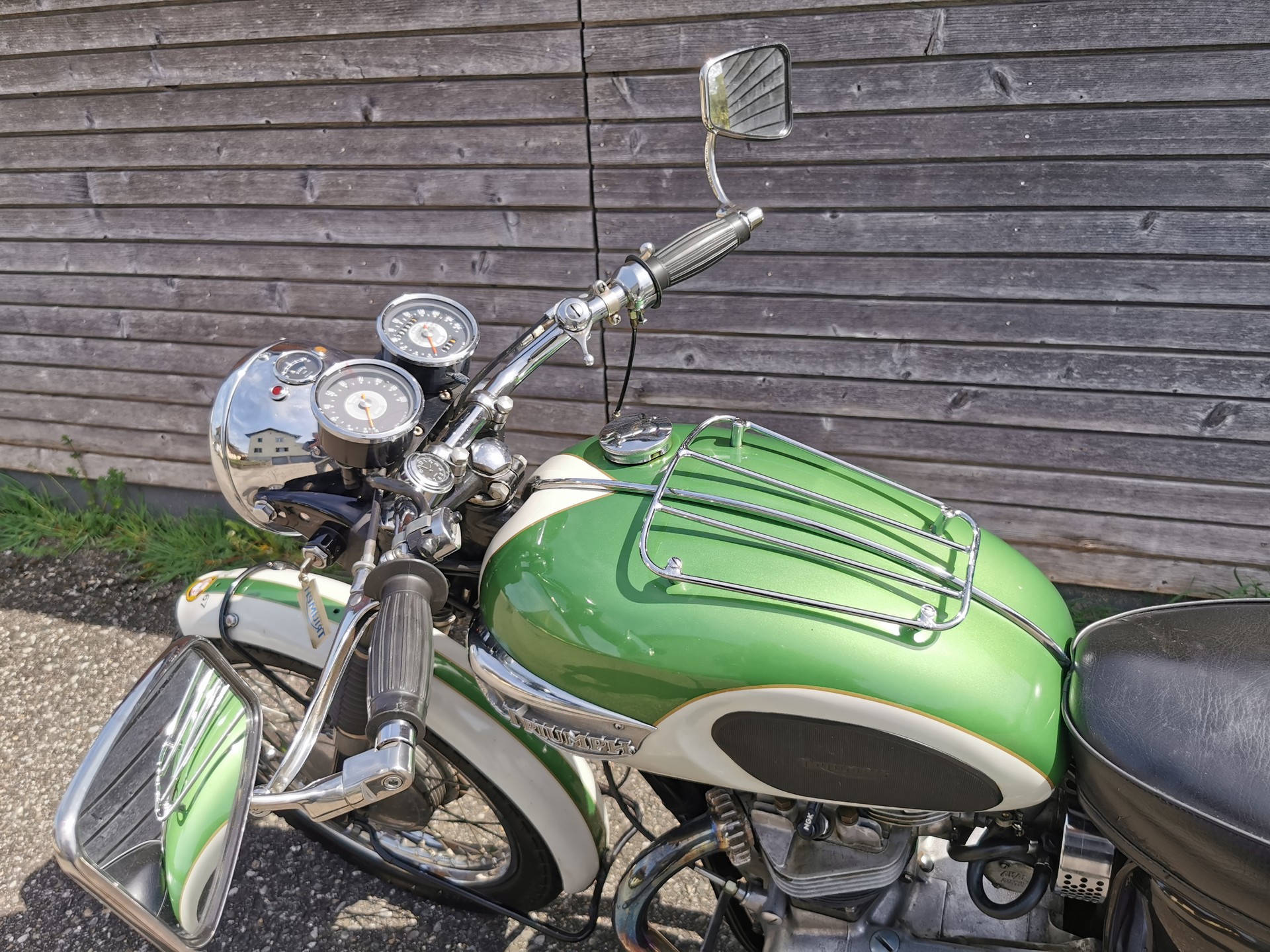 TRIUMPH TR 6 Trophy-image-2