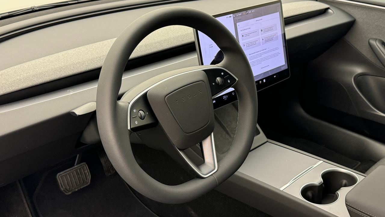 TESLA Model 3 RWD-image-6