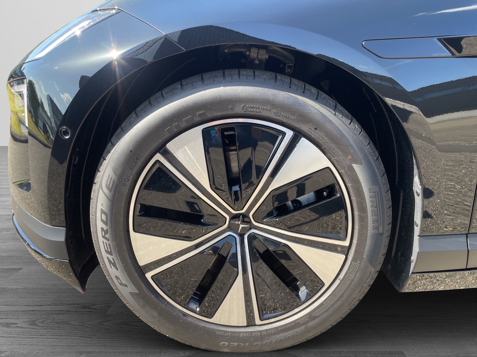 POLESTAR 4 Long Range Dual Motor Prime-image-8