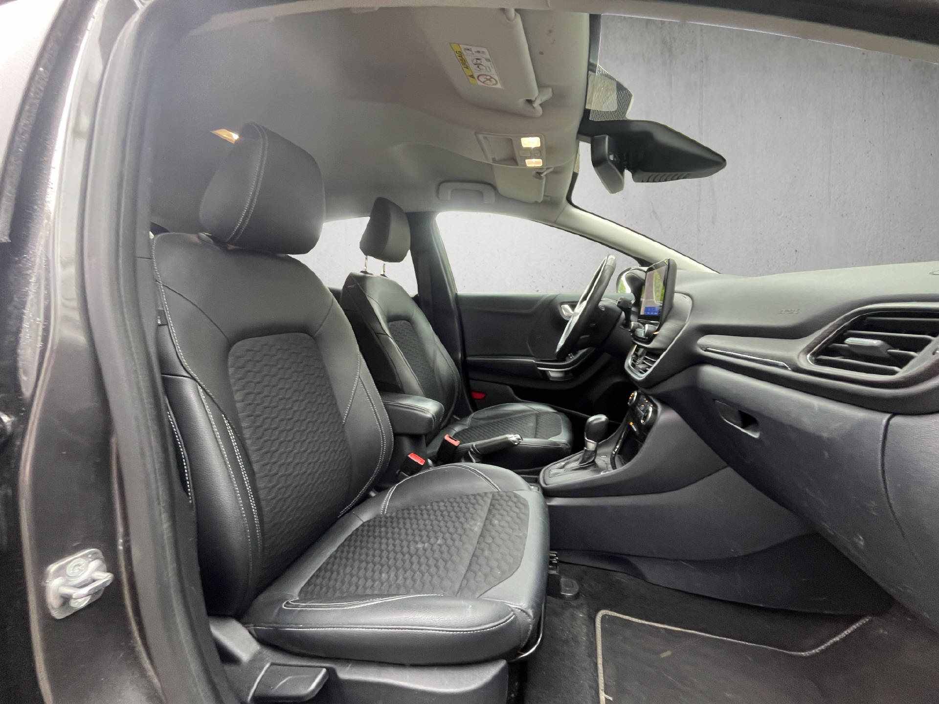 FORD Puma 1.0 EcoB Titanium X-image-17