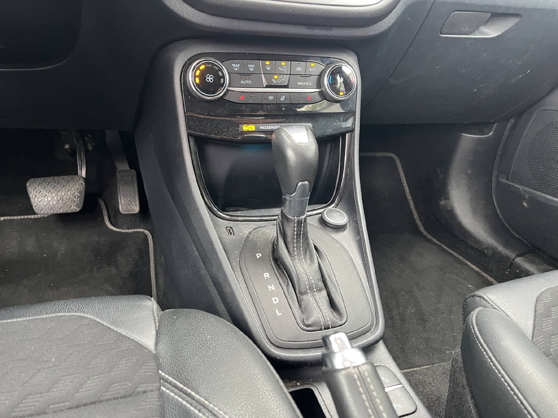 FORD Puma 1.0 EcoB Titanium X-image-16
