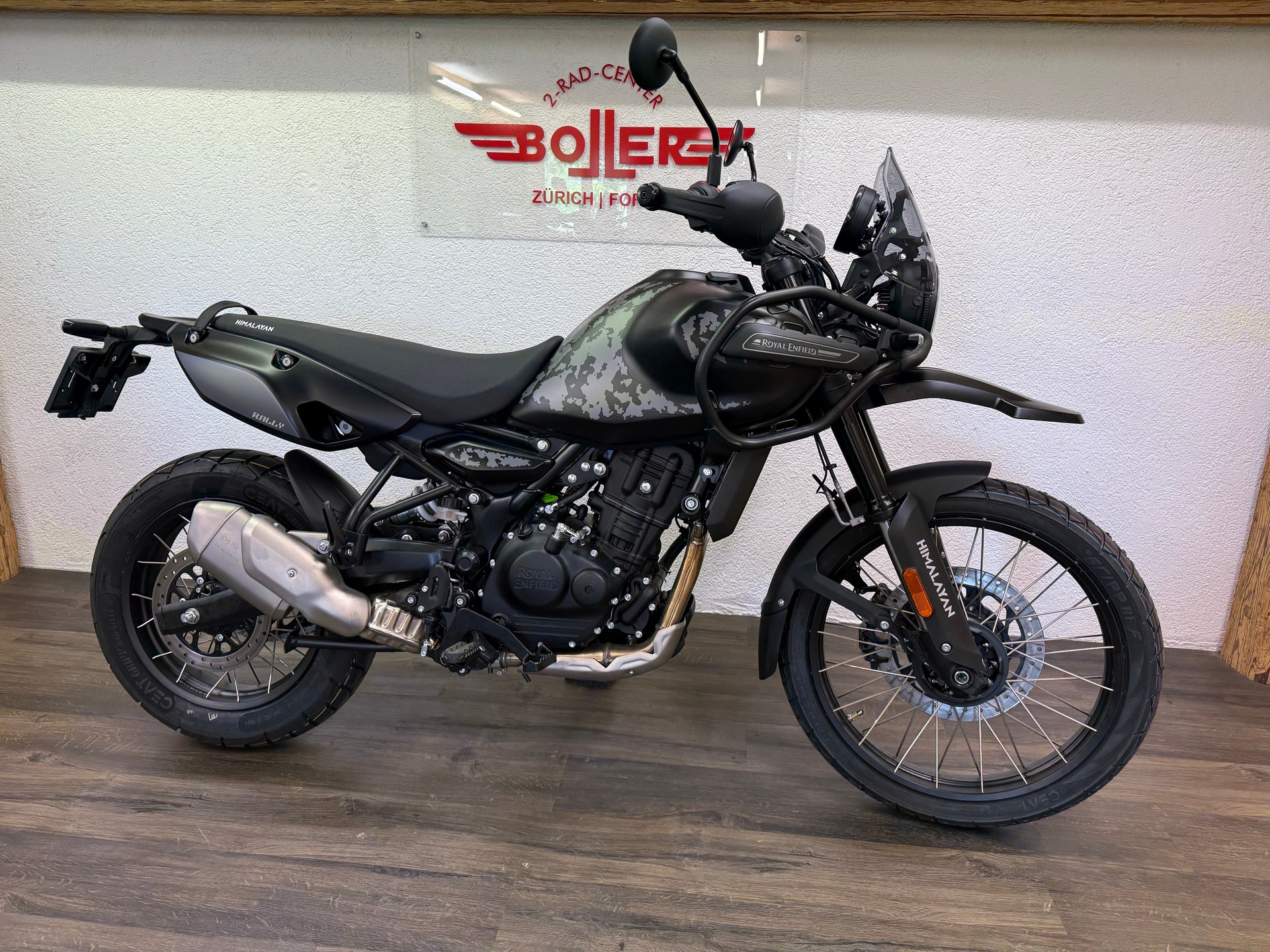 ROYAL ENFIELD Himalayan 450 Rallye-showroom-element-1