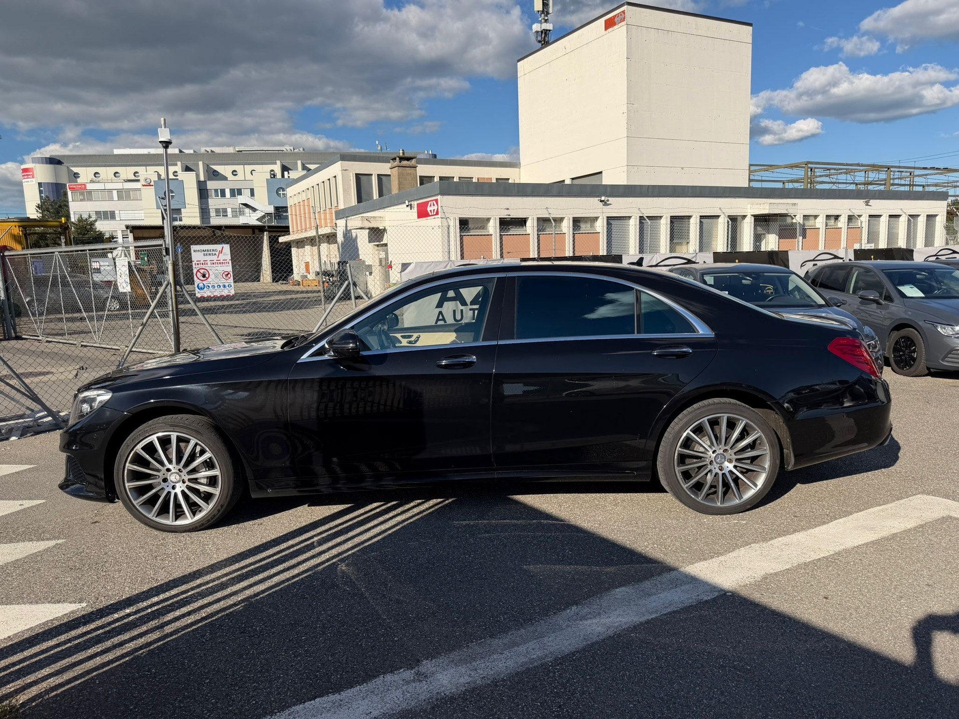 MERCEDES-BENZ S 500 L 4Matic Kit AMG 7G-Tronic 🇨🇭 garantie 2 ans SOUND SYSTEM MAXHAUST-showroom-element-2