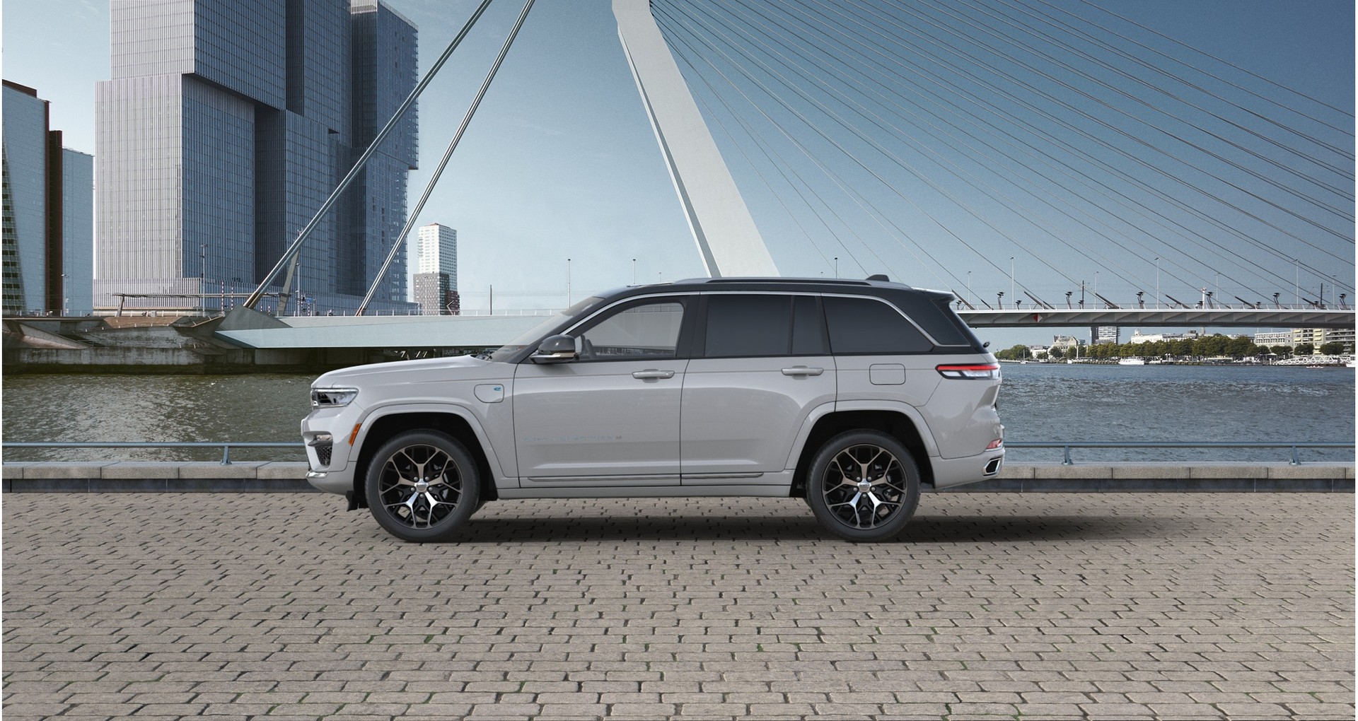 JEEP Grand Cherokee 2.0 Plug-in-Hybrid Summit Reserve 4xe-showroom-element-2