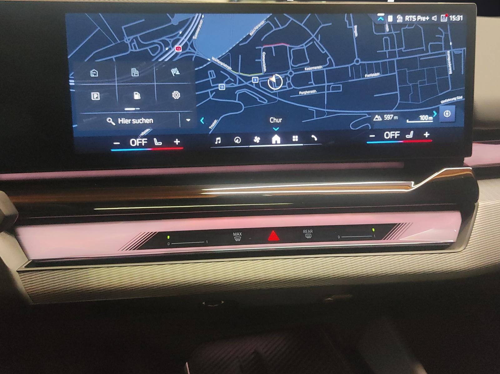 BMW 530e xDrive Touring-image-17