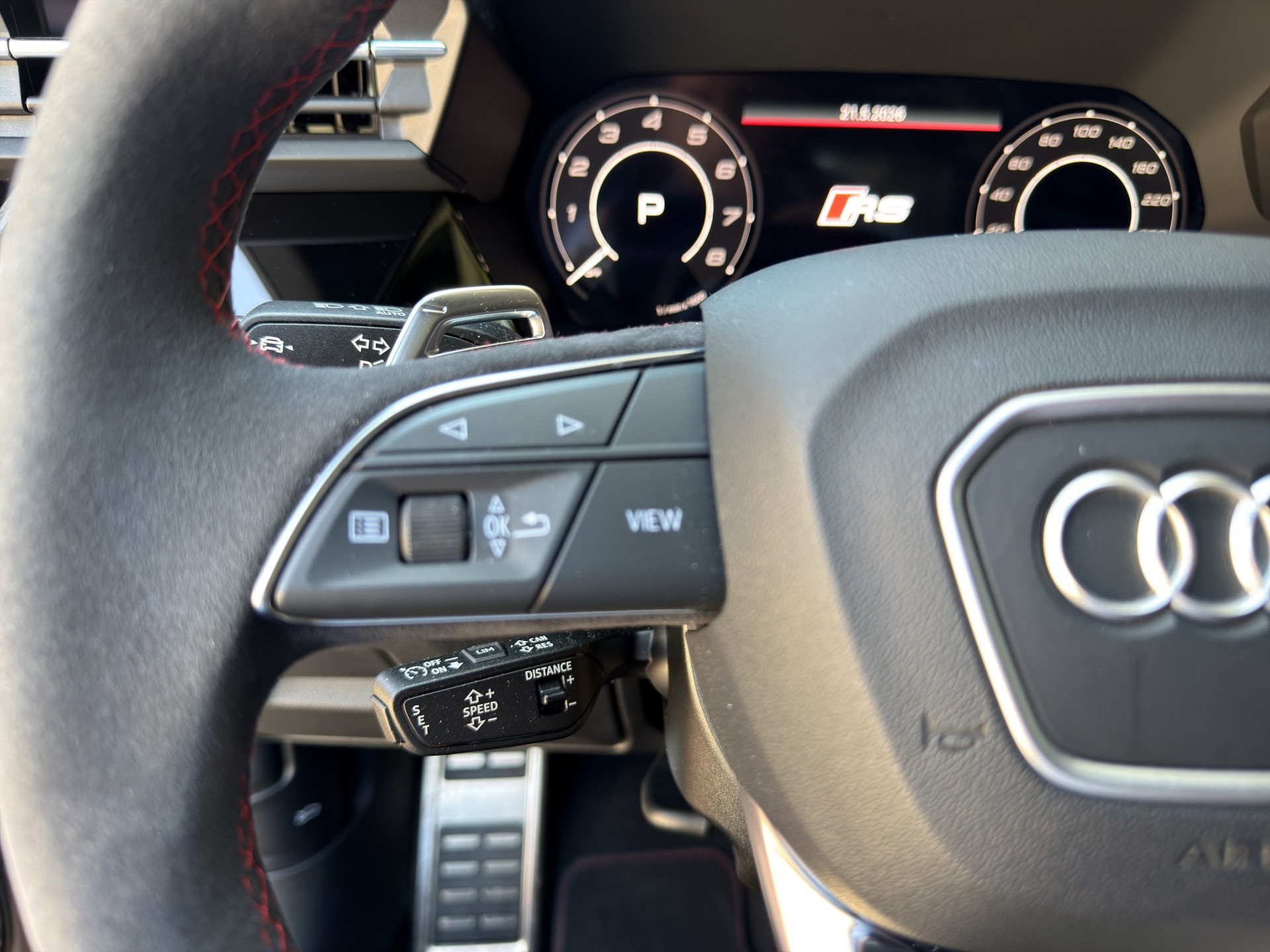 AUDI RS3 Sportback 2.5 TSI quattro S-tronic-image-16