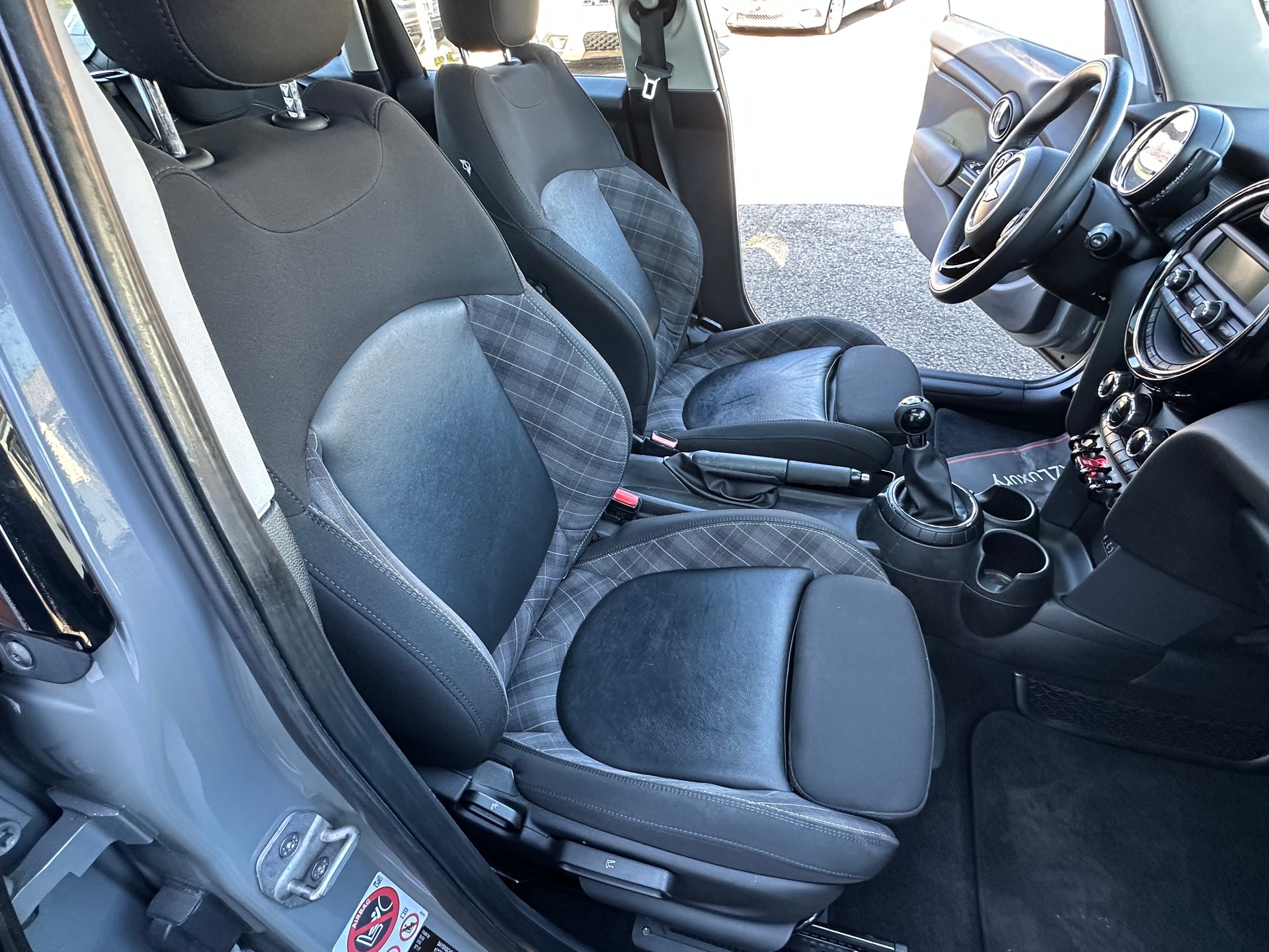 MINI Cooper-image-17