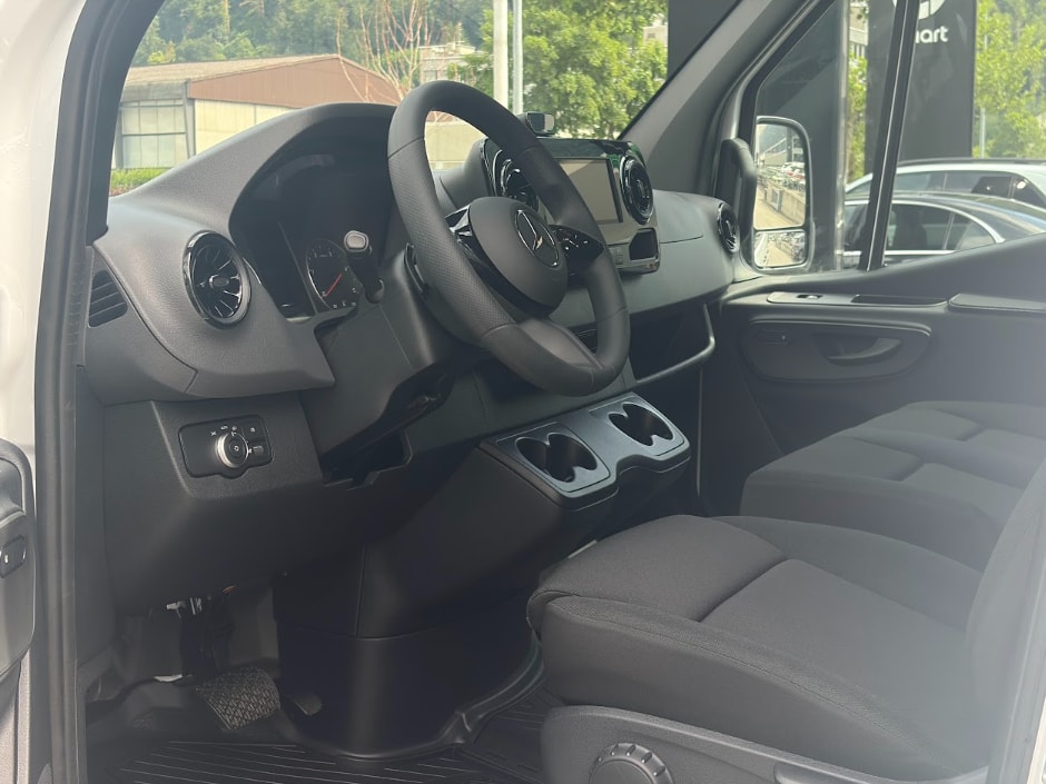 MERCEDES-BENZ Sprinter 319 CDI Pro KA Worker 4Matic-image-13