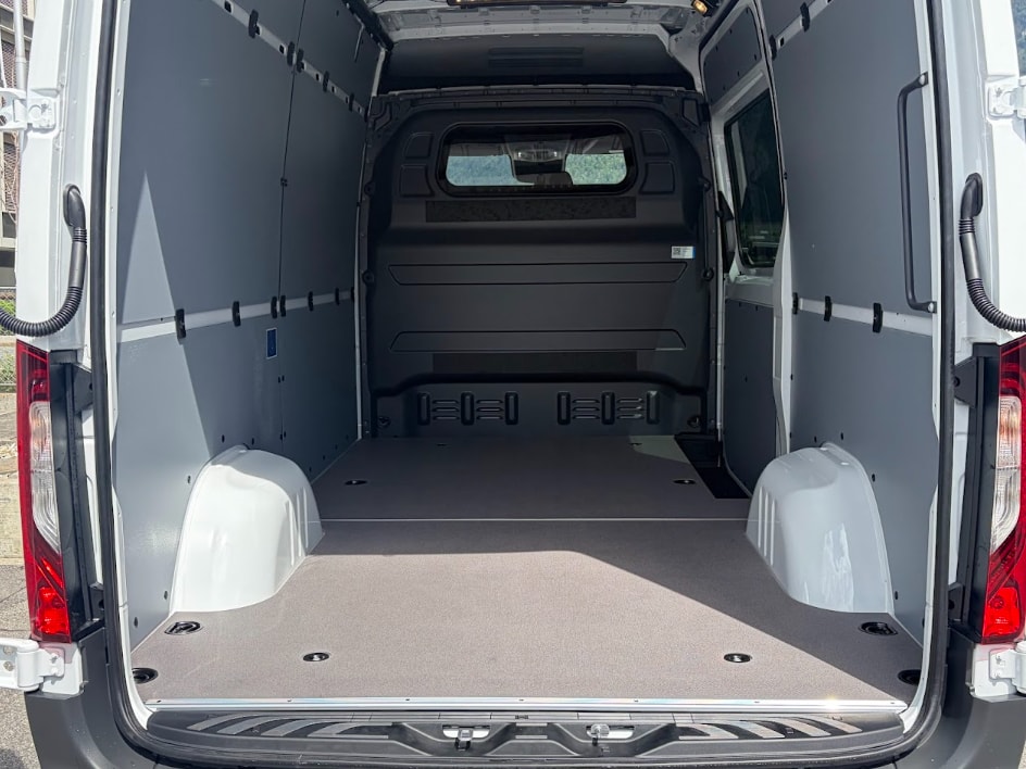 MERCEDES-BENZ Sprinter 319 CDI Pro KA Worker 4Matic-image-7