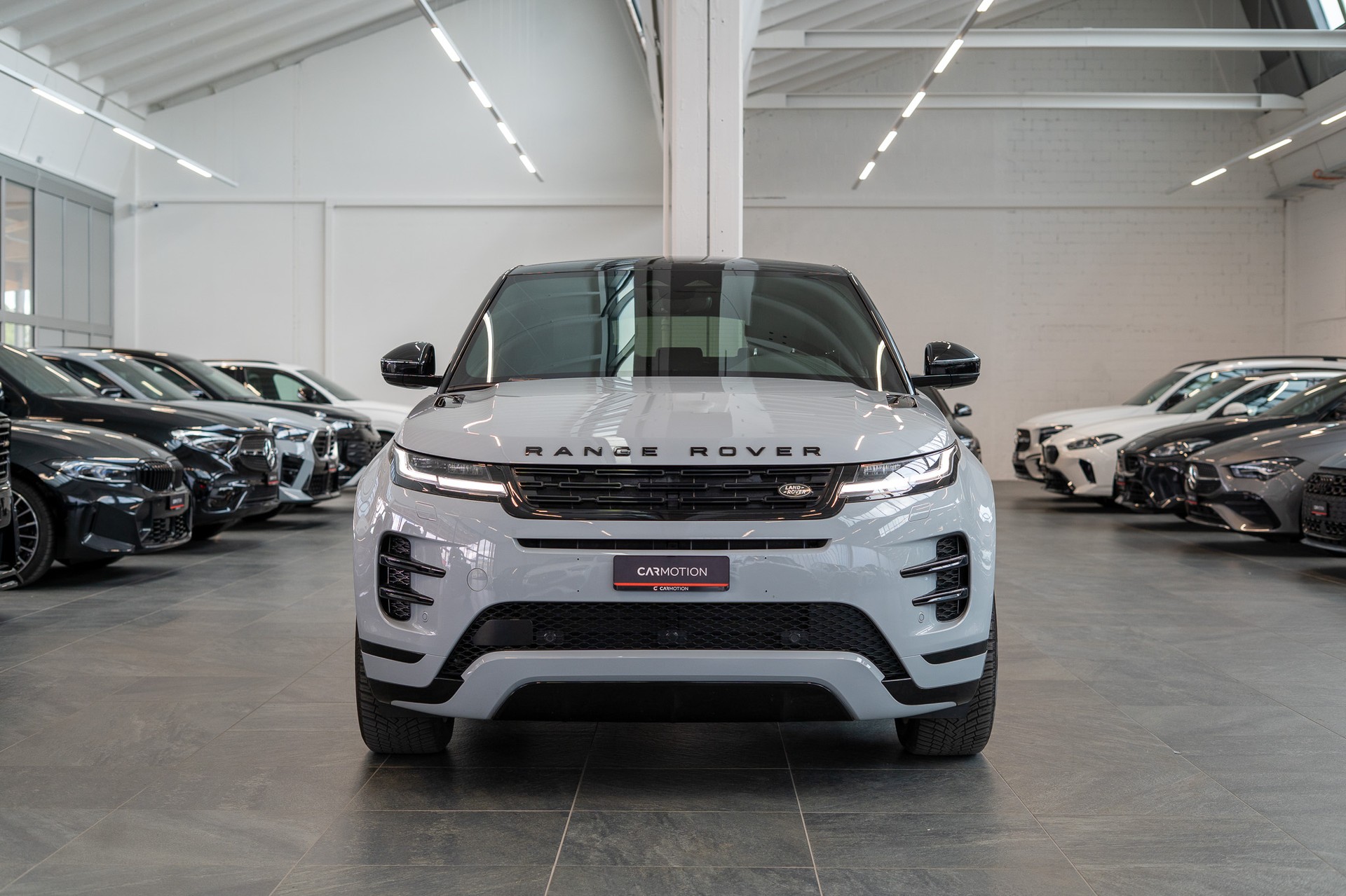 LAND ROVER Range Rover Evoque 2.0 D 200 Dynamic SE / Panorama / Rückfahrkamera / el.Sitze-showroom-element-1
