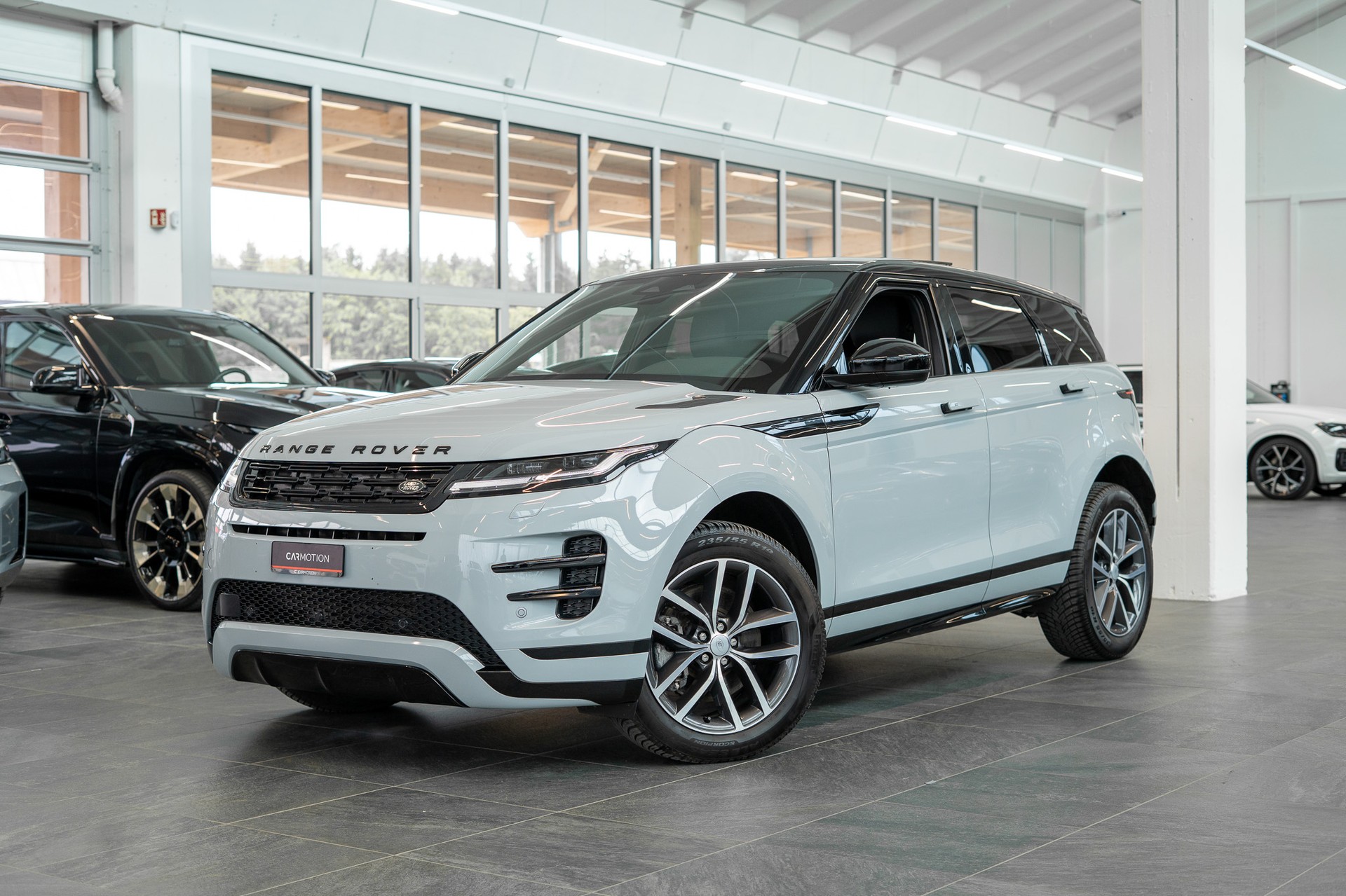 LAND ROVER Range Rover Evoque 2.0 D 200 Dynamic SE / Panorama / Rückfahrkamera / el.Sitze