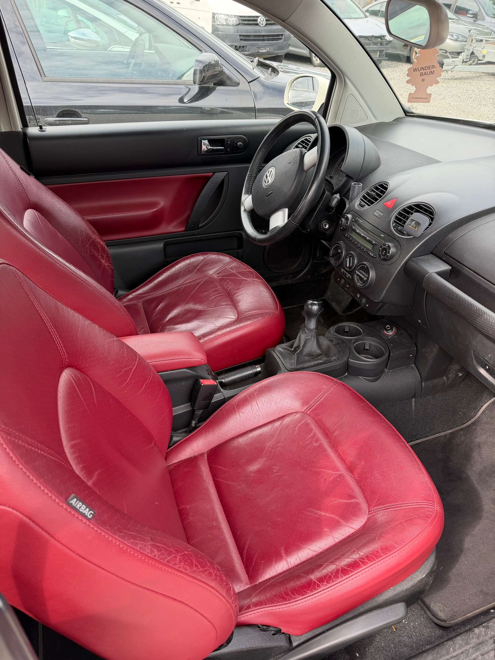VW Beetle 1.6-image-6