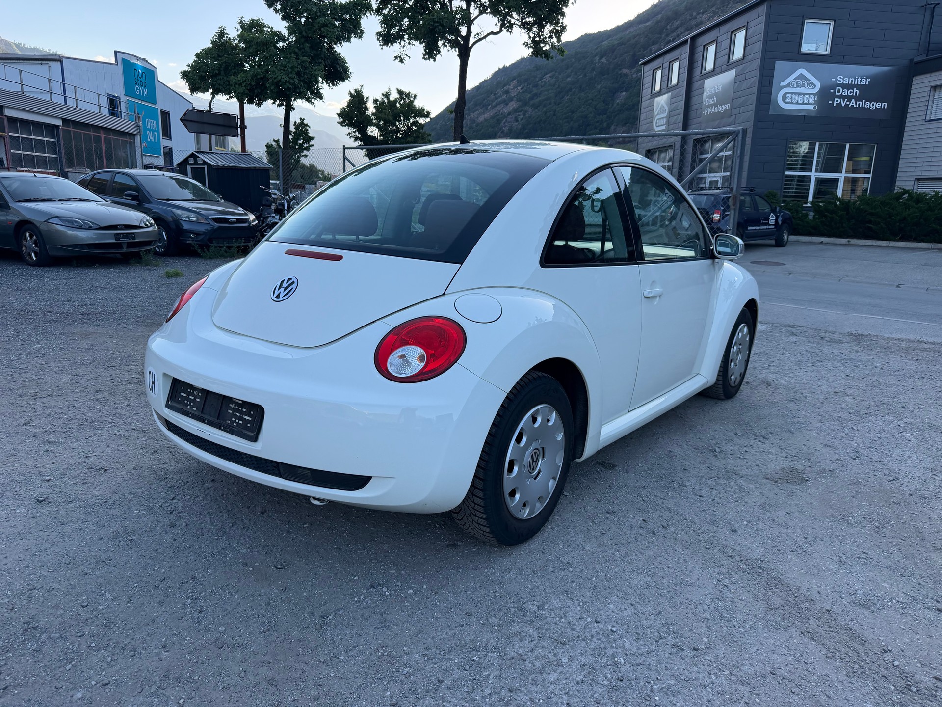 VW Beetle 1.6-image-5
