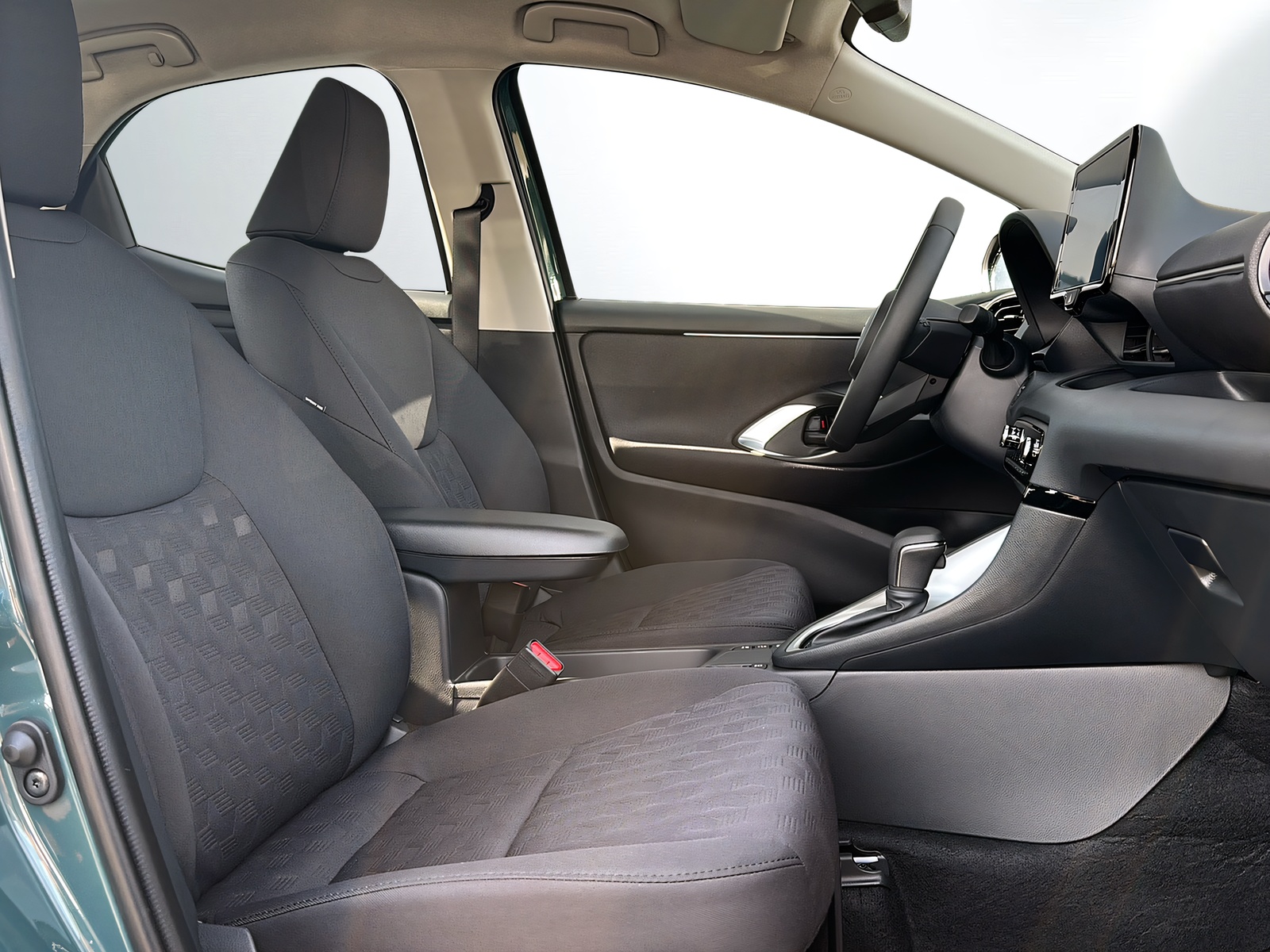 TOYOTA Yaris 1.5 Comfort e-CVT-image-10